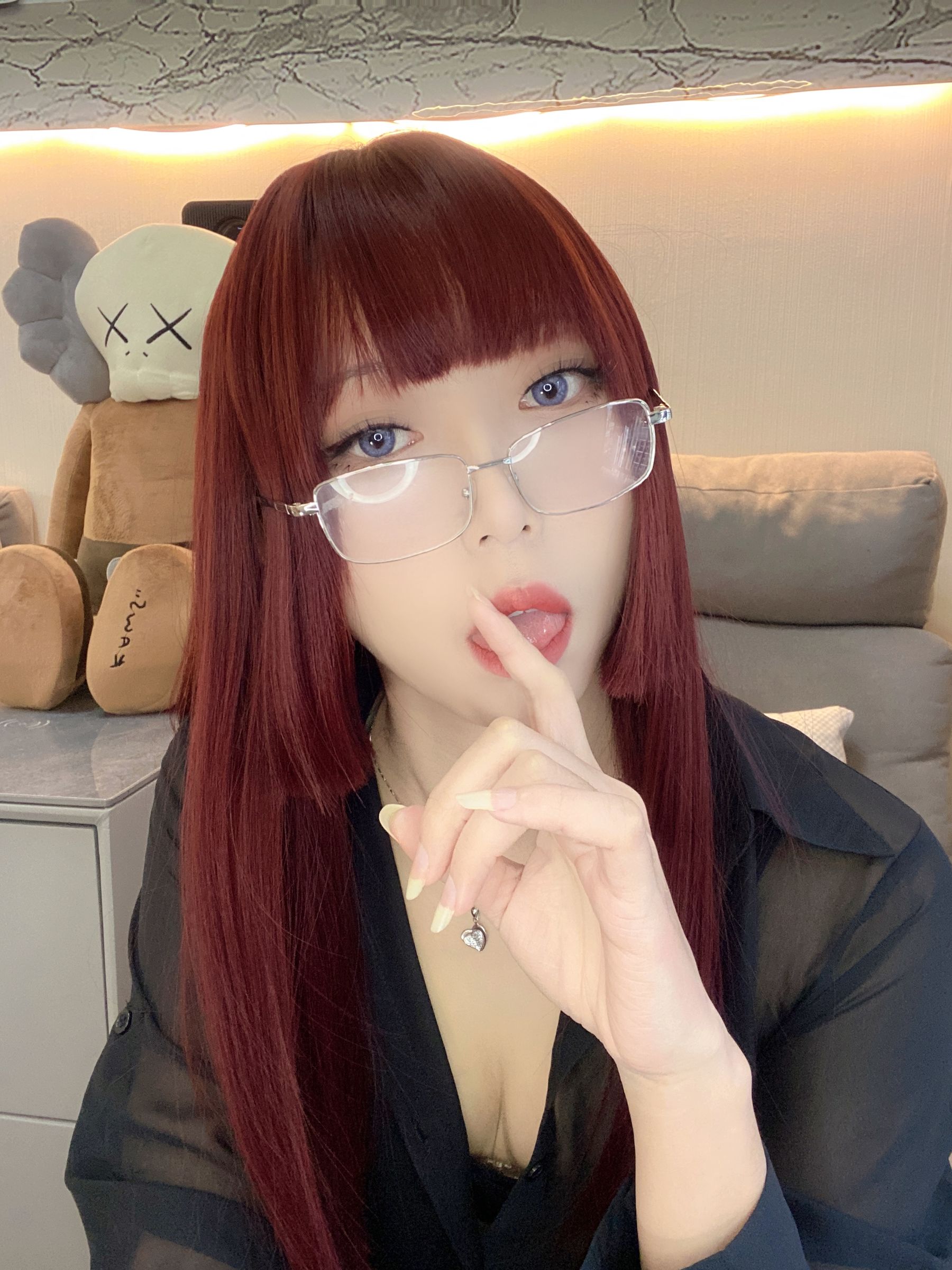 [福利COS] 动漫博主Money冷冷 - 黑衬衫