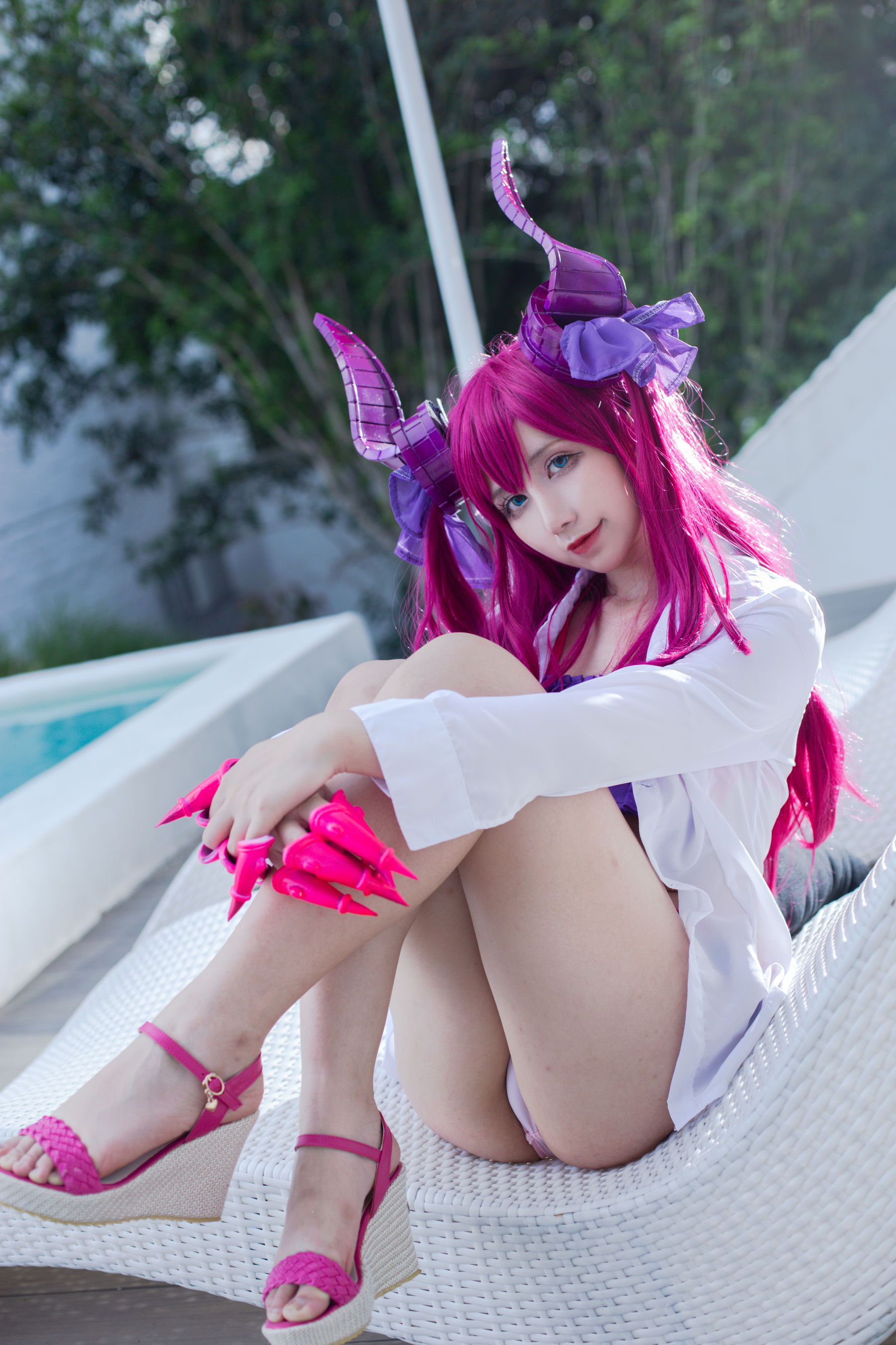 [福利COS] 动漫博主九曲Jean - 龙娘泳装