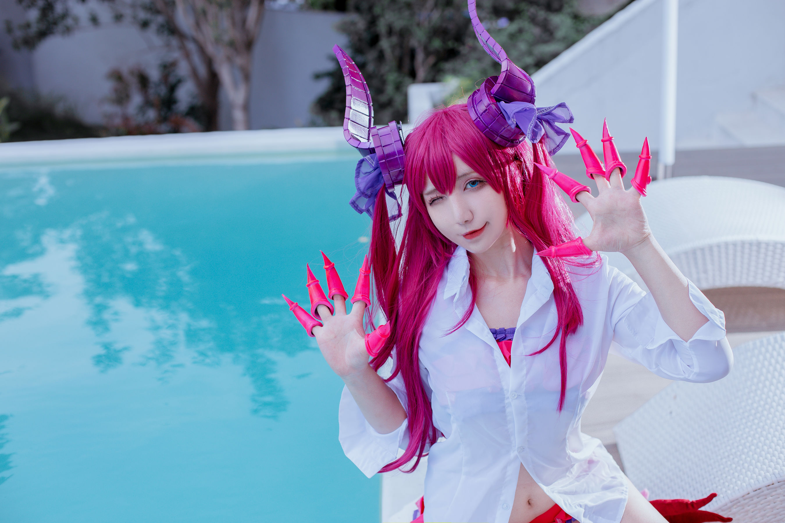 [福利COS] 动漫博主九曲Jean - 龙娘泳装