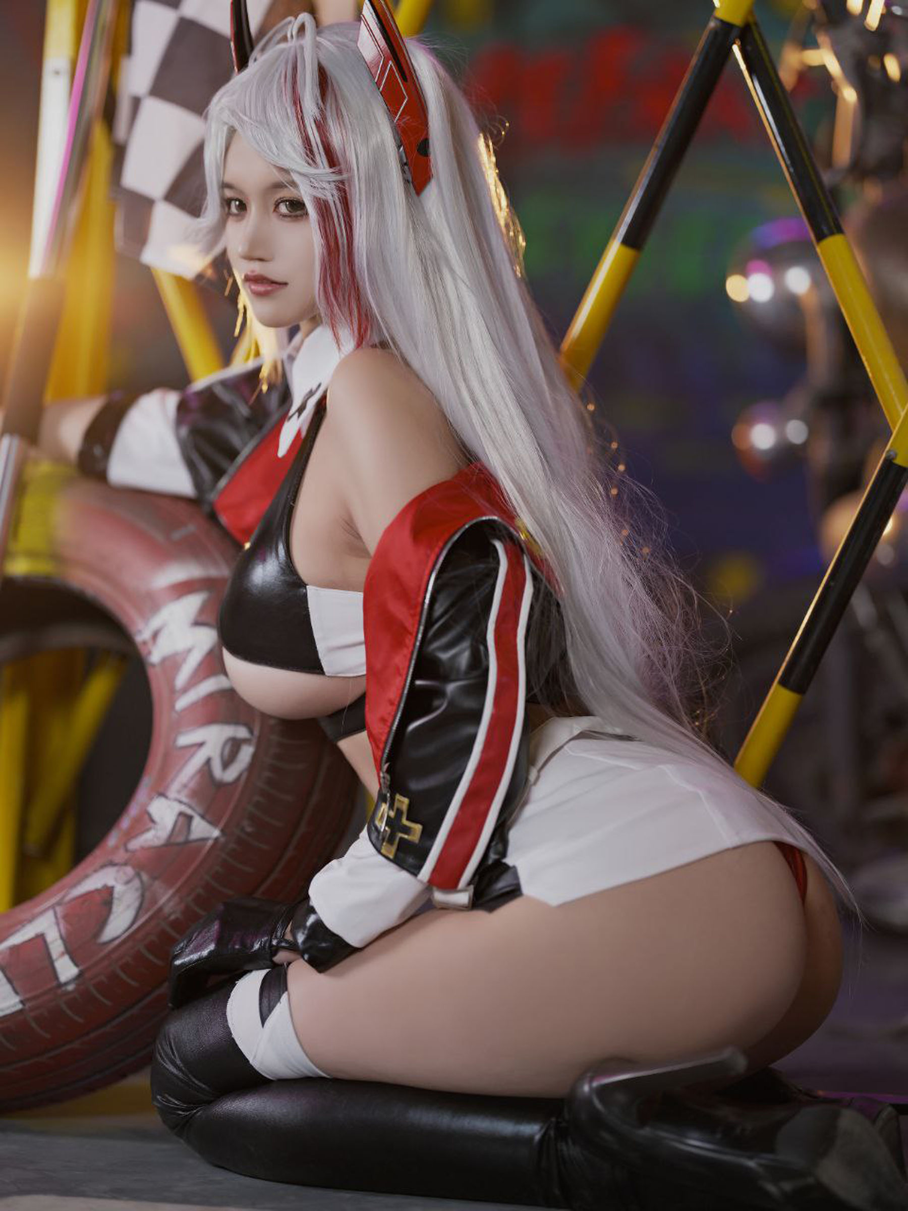 [福利COS] 动漫博主小仓千代w - 舰长图 赛车欧根