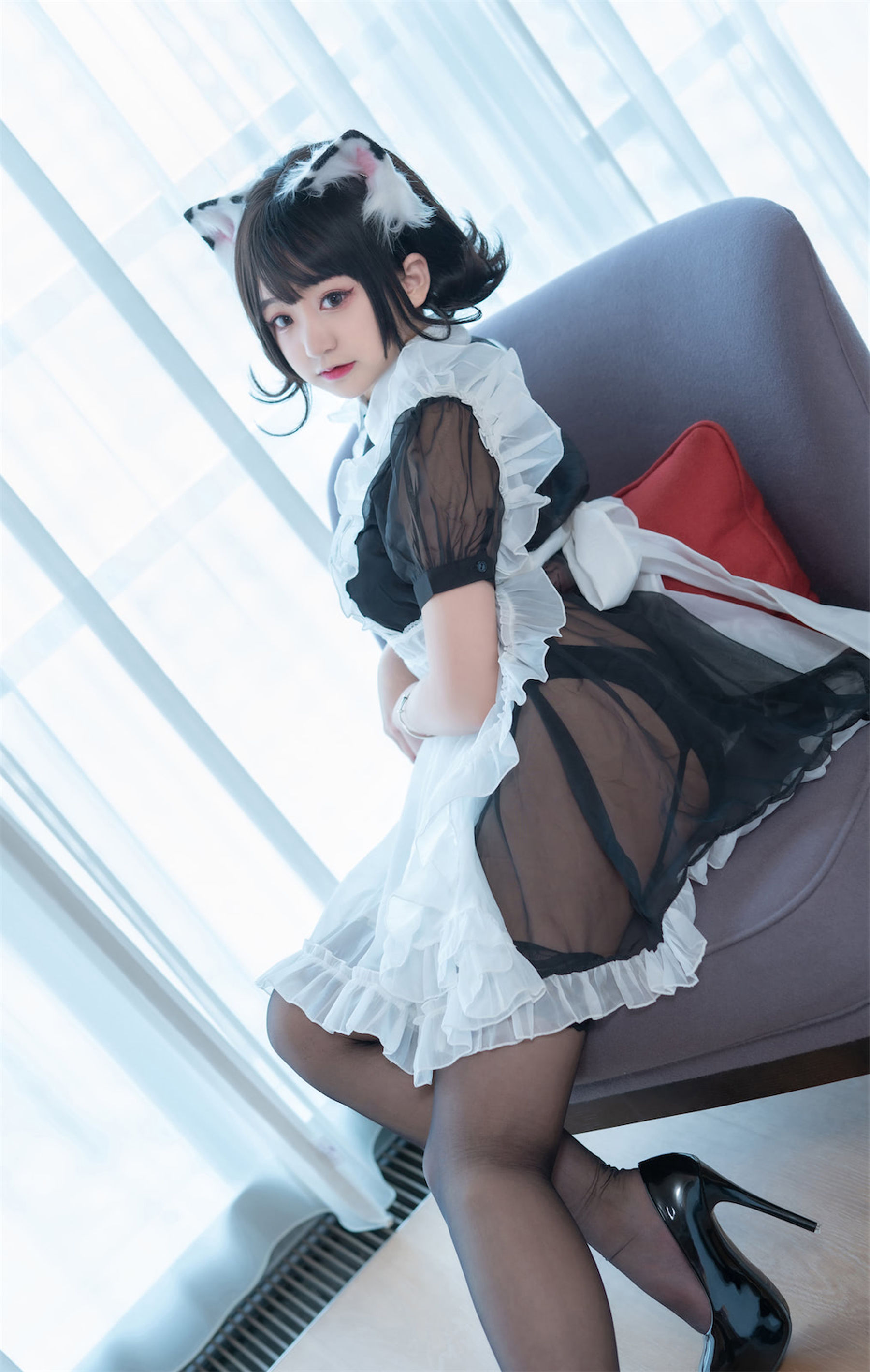 [福利COS] 动漫博主恩田直幸 - 奶牛猫女仆