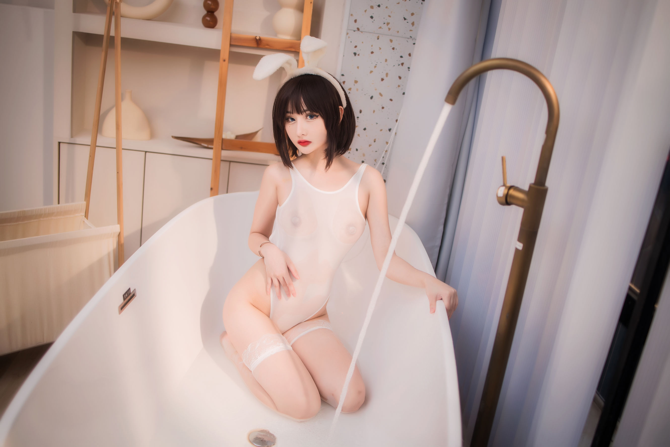 [福利COS] 动漫博主您的蛋蛋 - 透视死库水