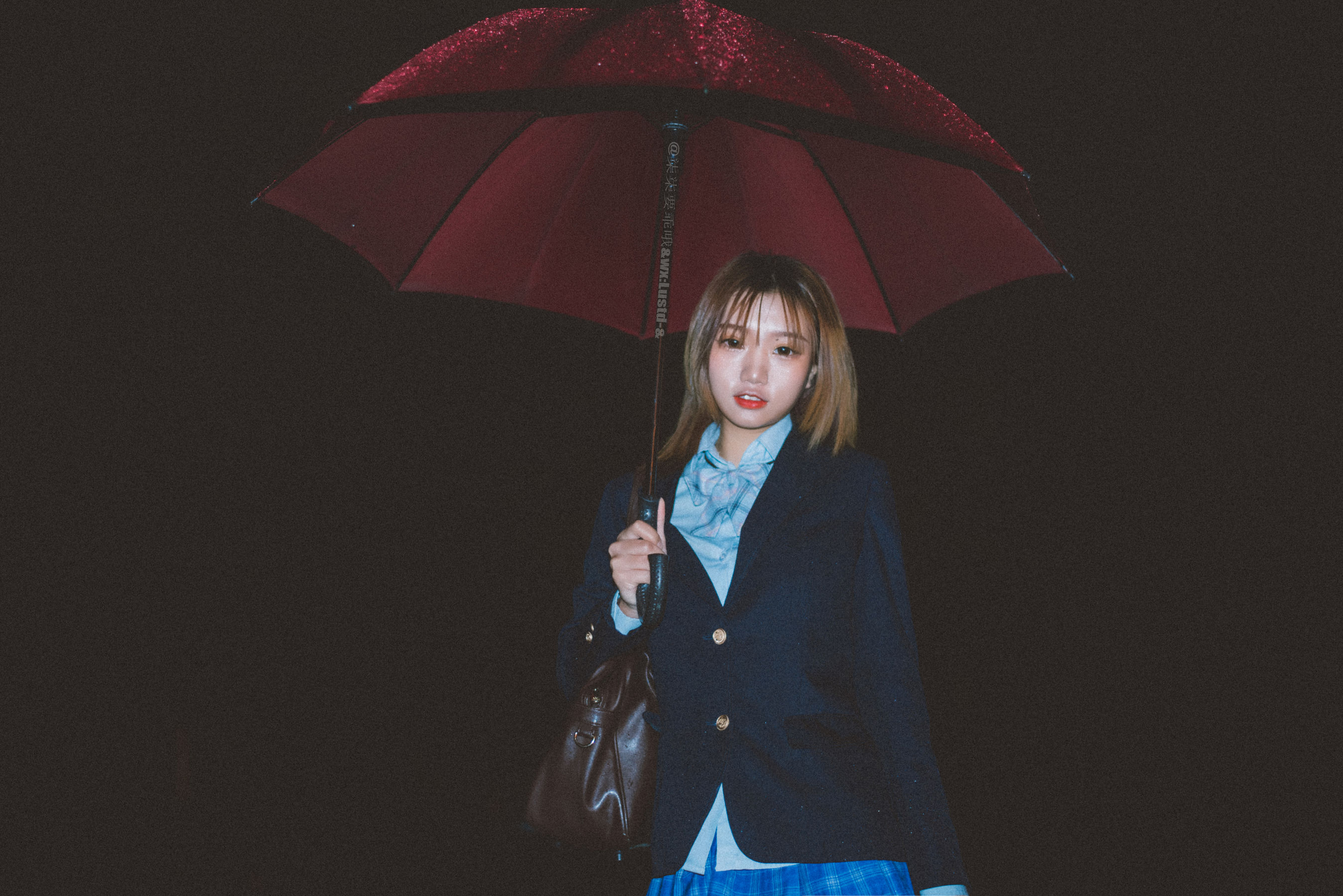 [福利COS] 动漫博主柒柒要乖哦 - 深夜公园JK