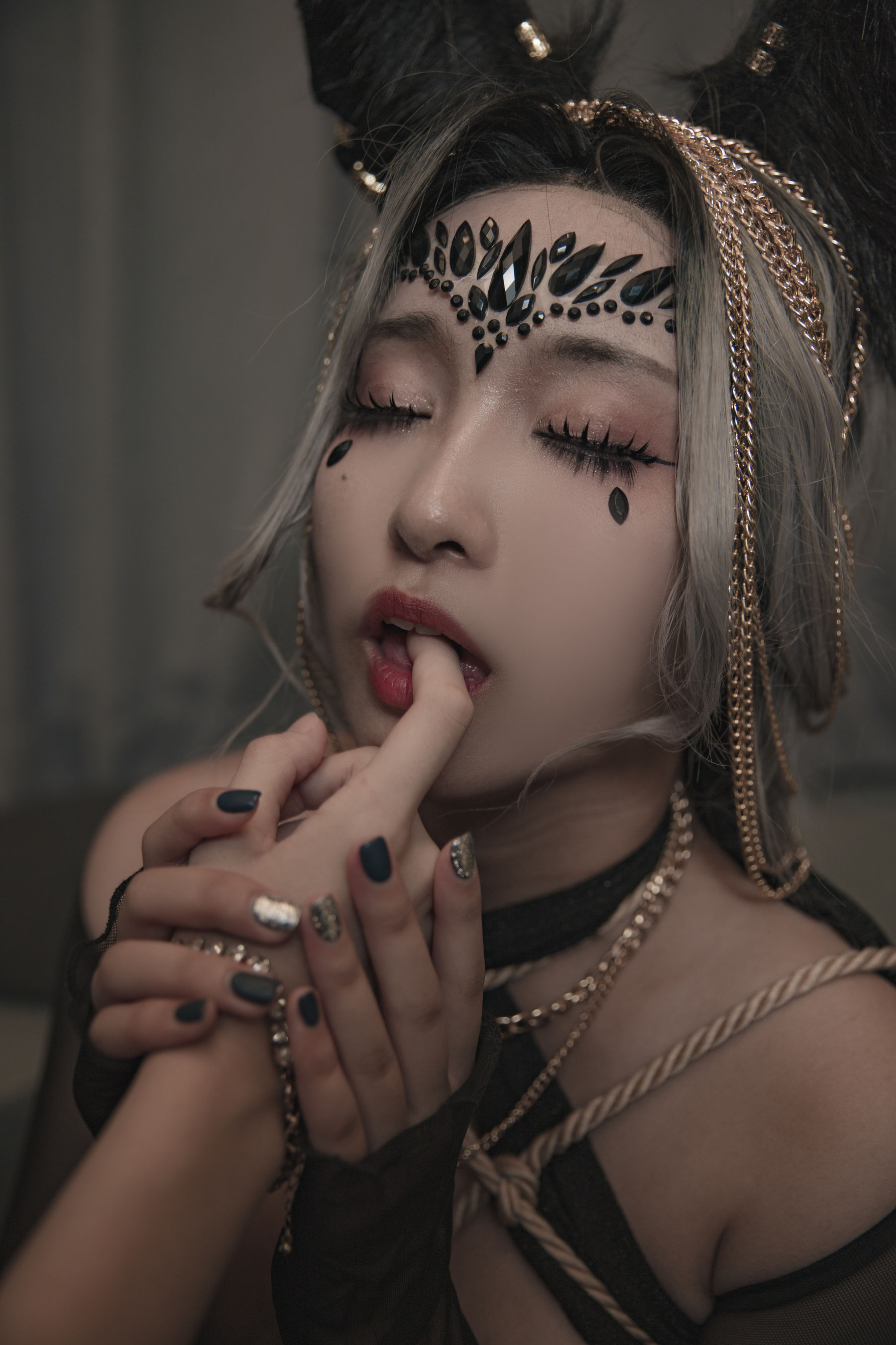 [福利COS] 动漫博主洛璃LoLiSAMA - 狼少女 狼女的调教