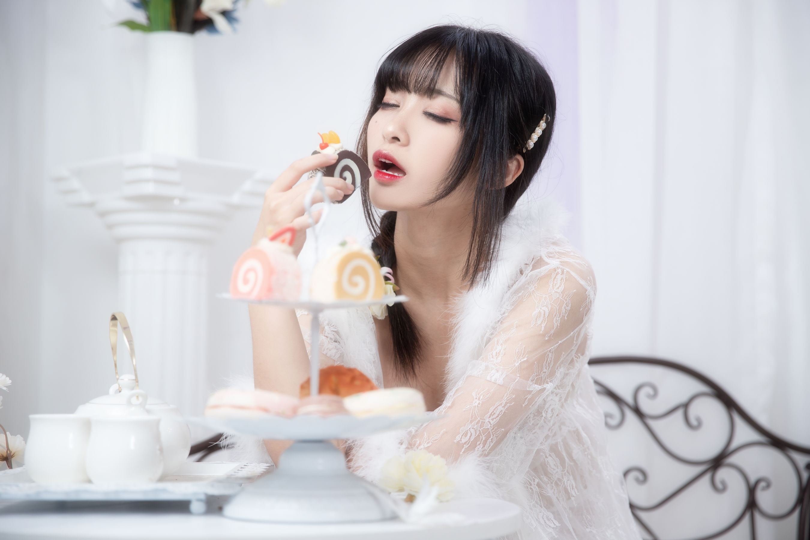 [福利COS] 动漫博主洛璃LoLiSAMA - 蛋糕