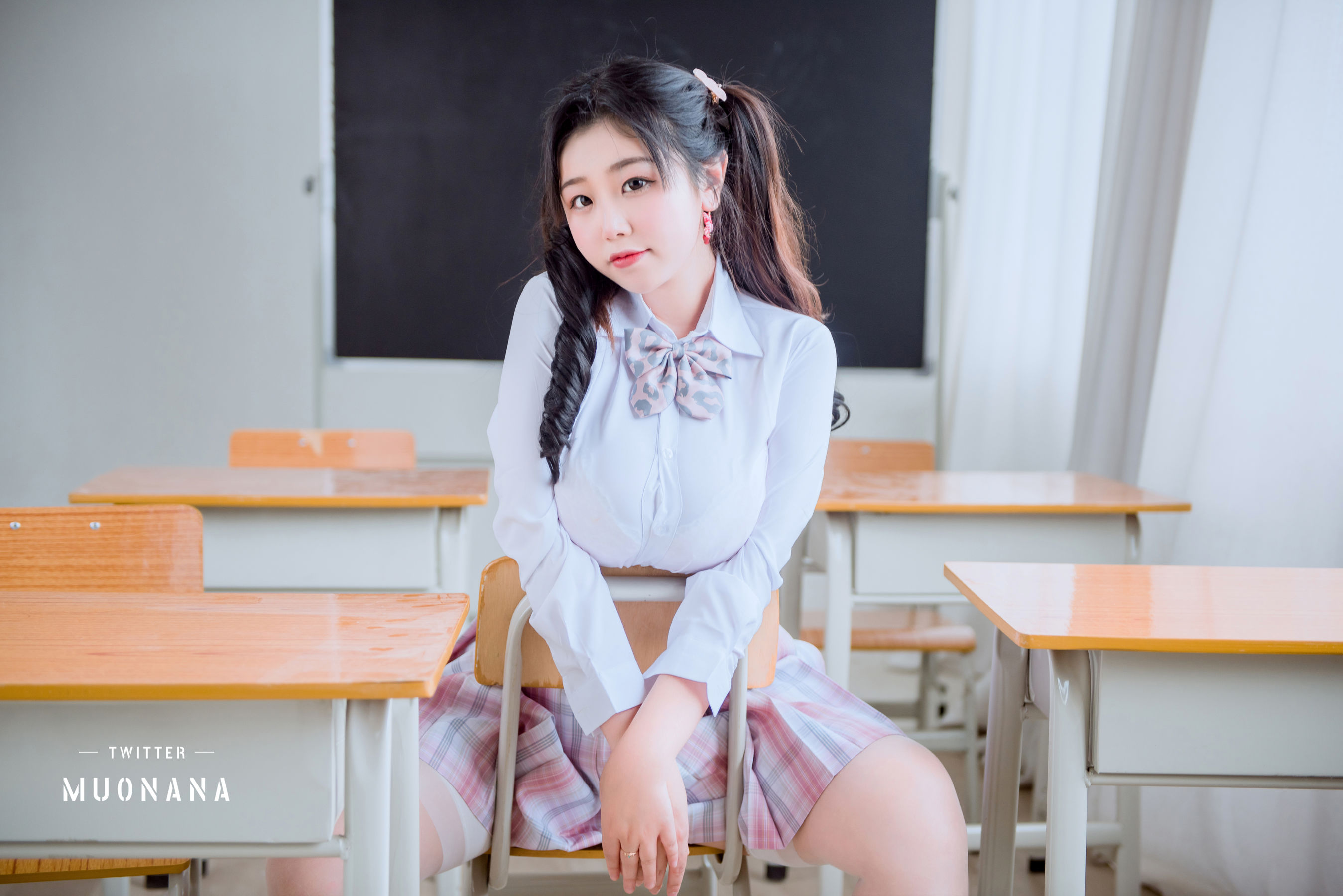 [福利COS] 动漫博主穆零Mu0 - 老师学生