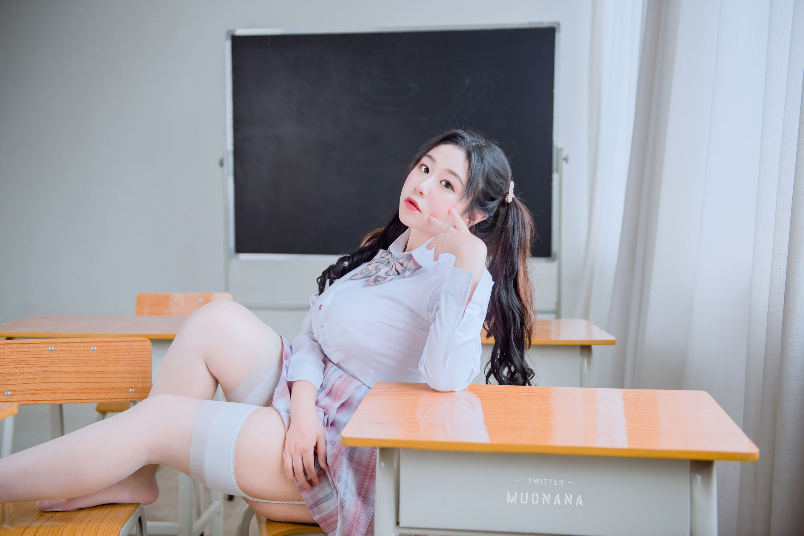 [福利COS] 动漫博主穆零Mu0 - 老师学生