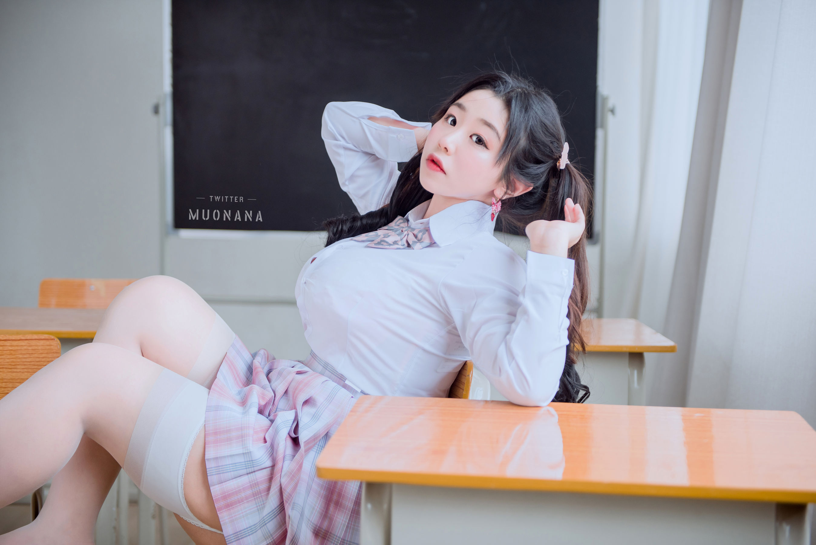[福利COS] 动漫博主穆零Mu0 - 老师学生