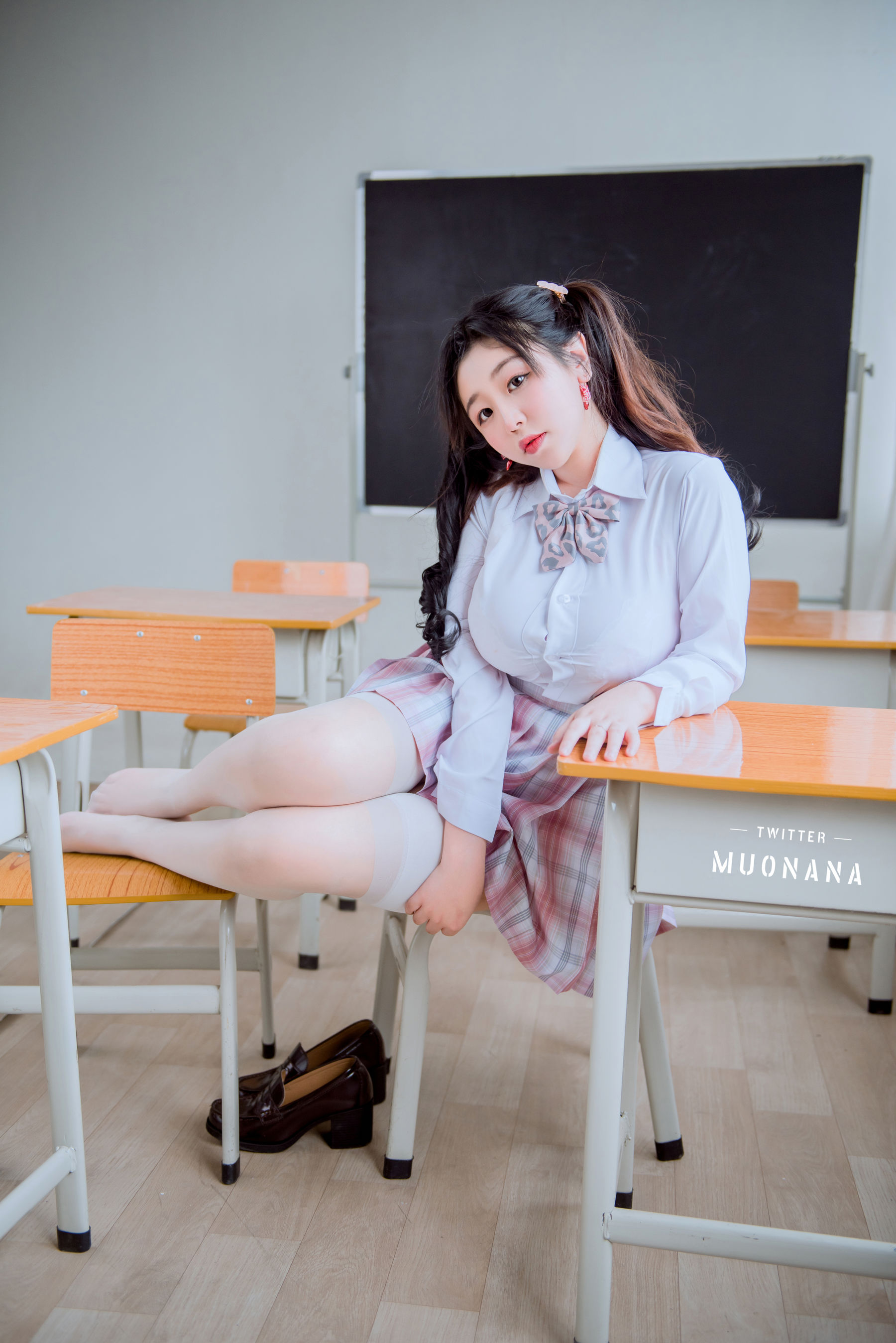 [福利COS] 动漫博主穆零Mu0 - 老师学生