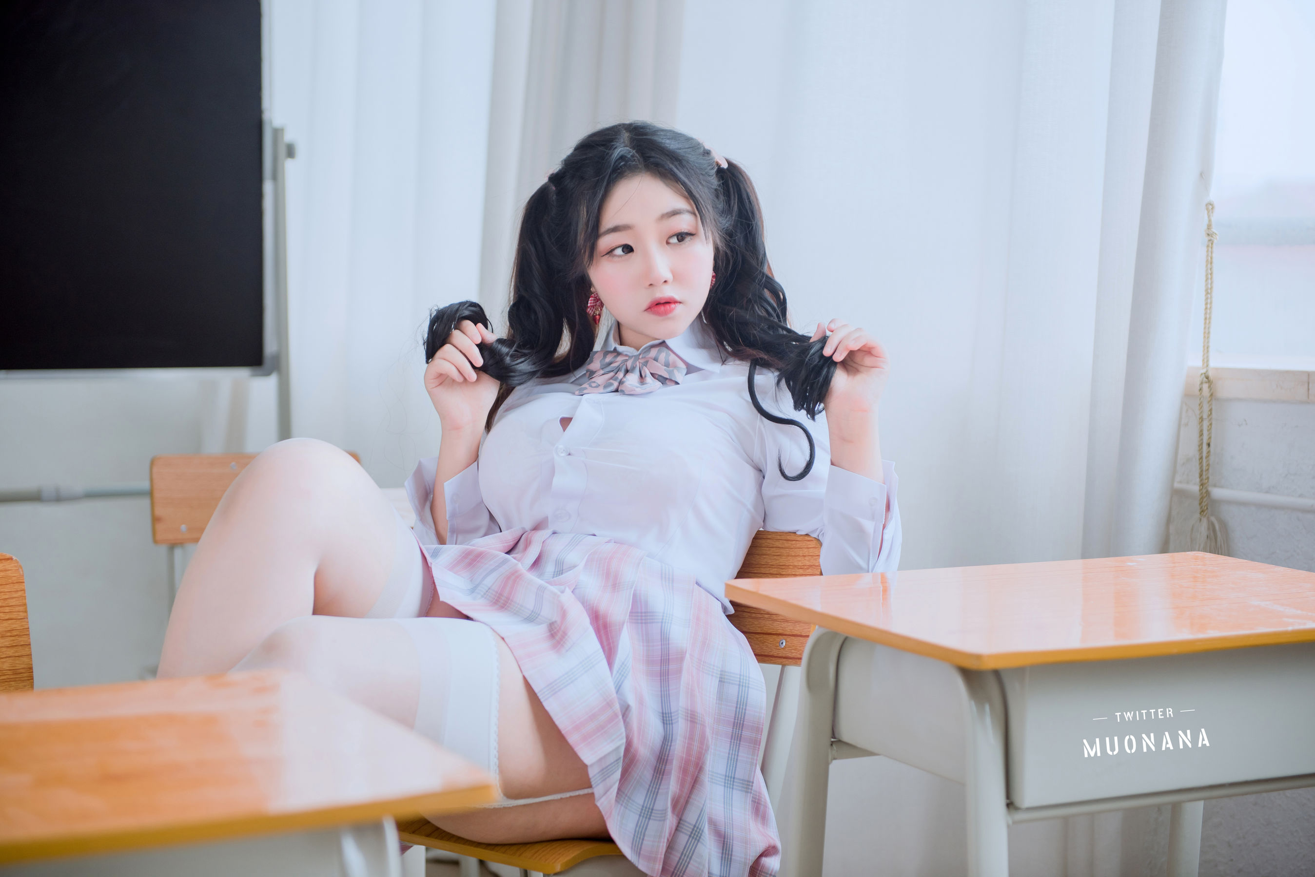 [福利COS] 动漫博主穆零Mu0 - 老师学生