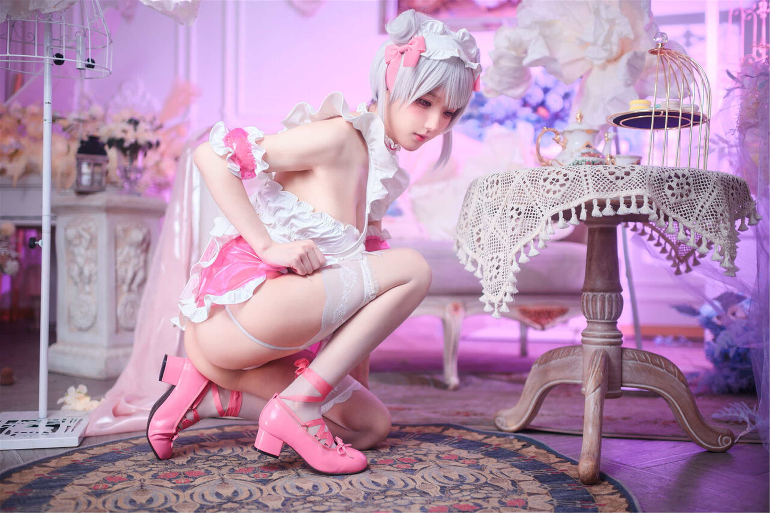 [福利COS] 动漫博主阿包也是兔娘 - 七夕粉粉女仆