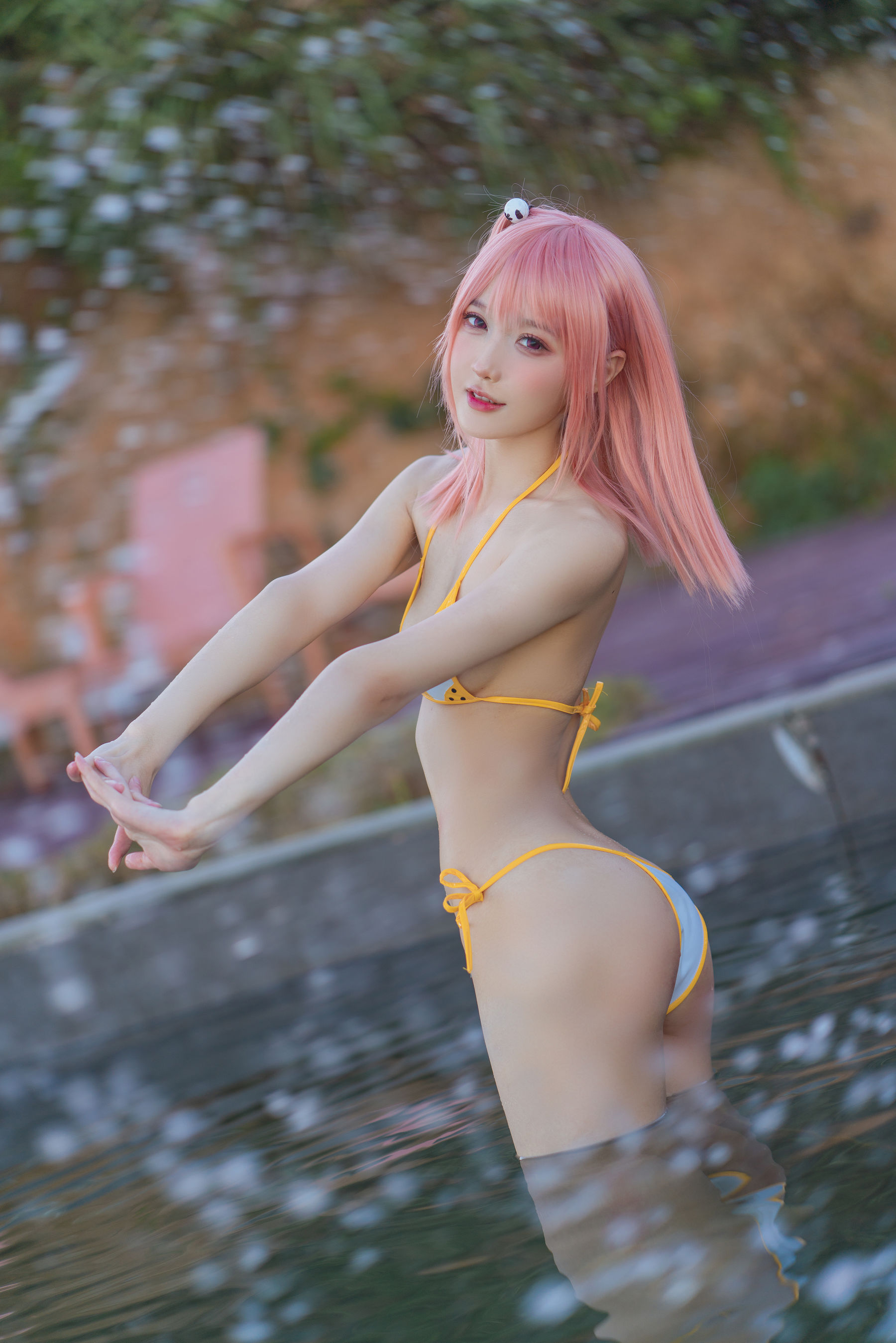 [福利COS] 动漫博主阿包也是兔娘 - 生或死联动 碧蓝航线 穗香泳装