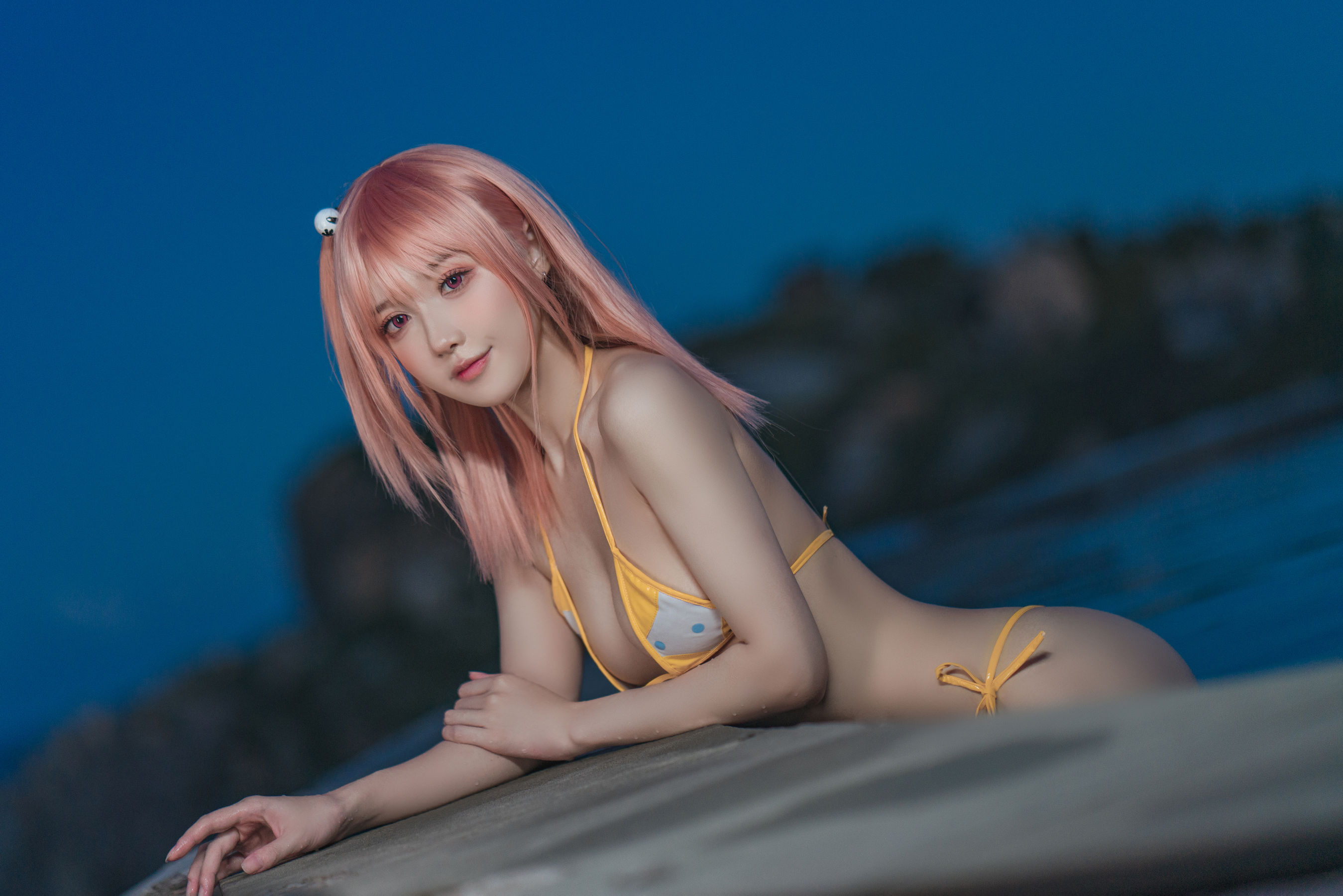 [福利COS] 动漫博主阿包也是兔娘 - 生或死联动 碧蓝航线 穗香泳装