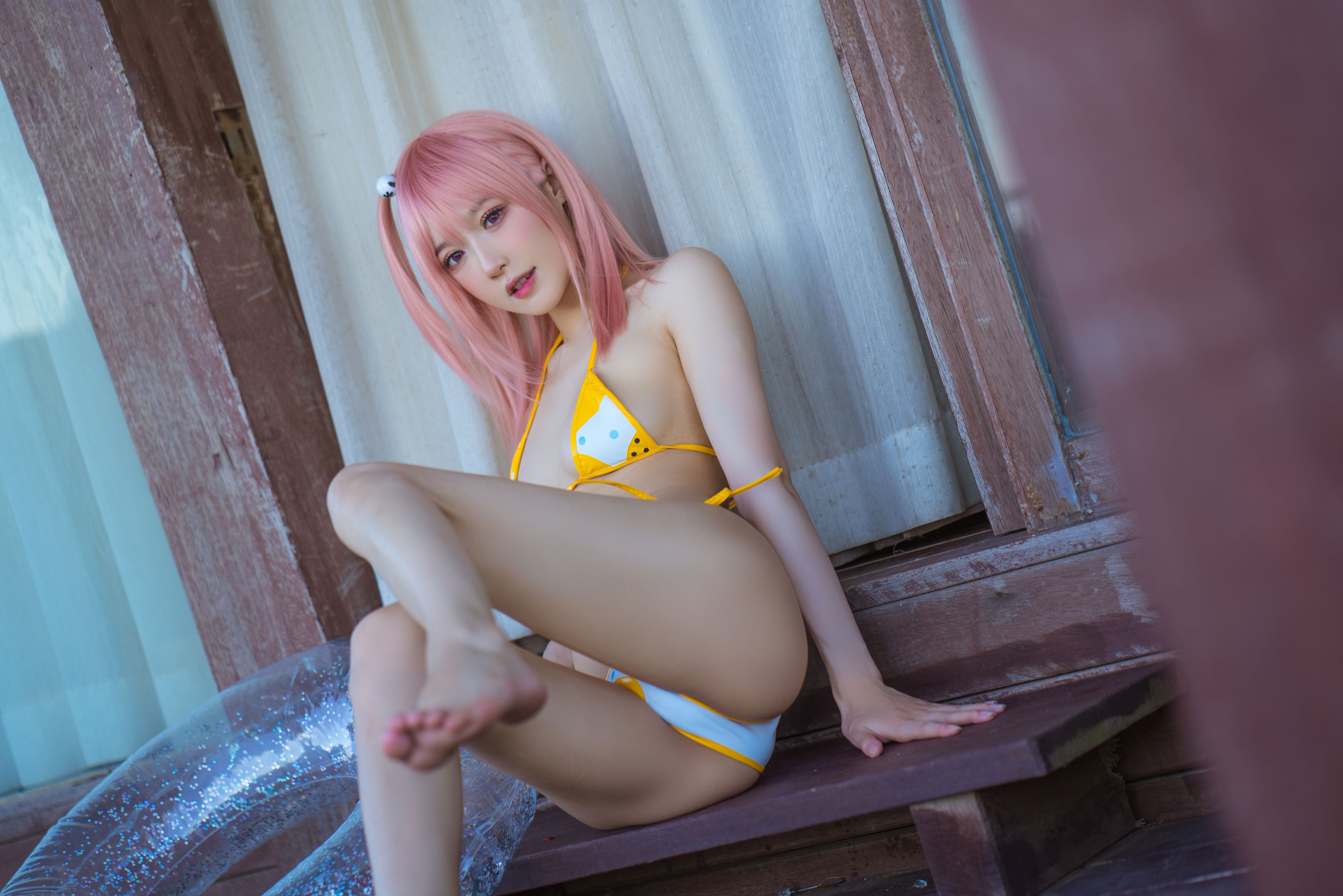 [福利COS] 动漫博主阿包也是兔娘 - 生或死联动 碧蓝航线 穗香泳装
