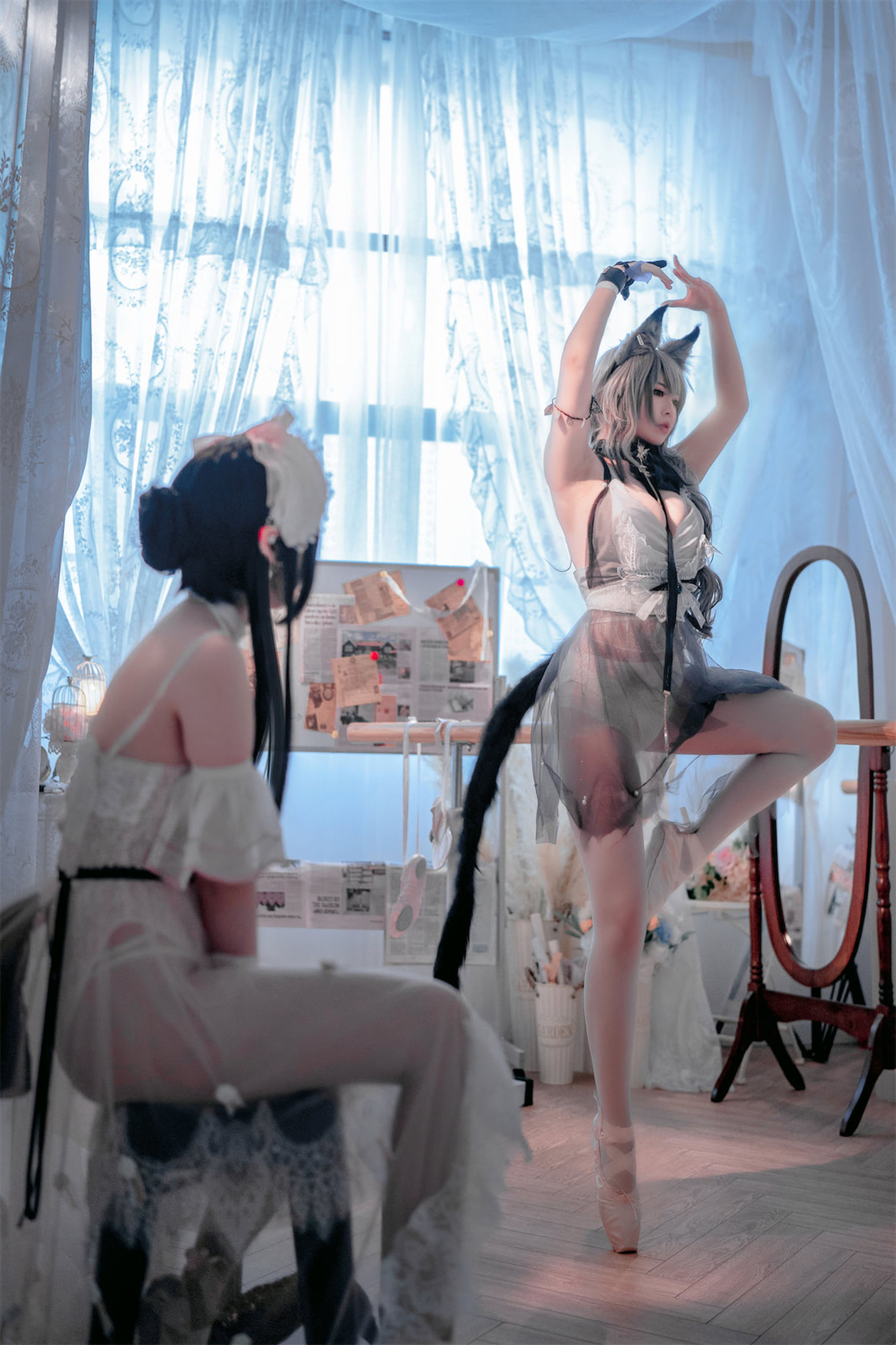 [福利COS] 可爱人气Coser面饼仙儿&半半子 - Arknights 黑x森蚺バレエ