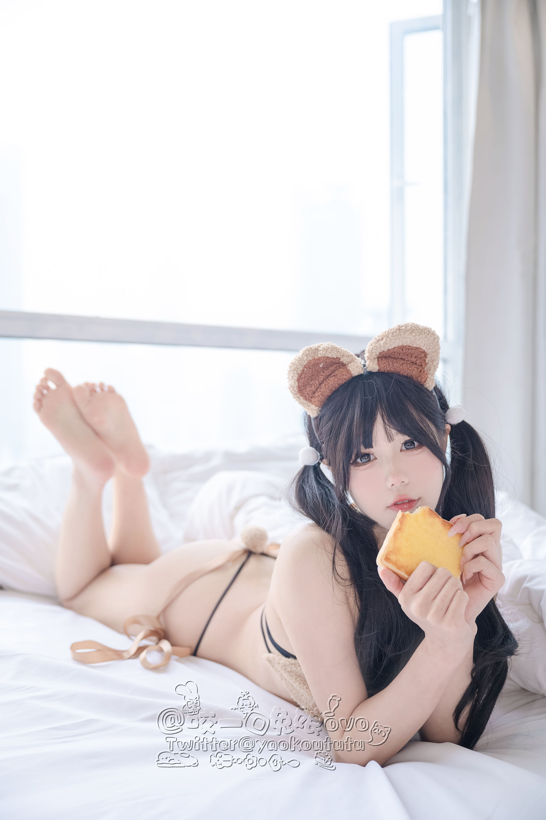 [福利COS] 咬一口兔娘 - 小熊睡衣