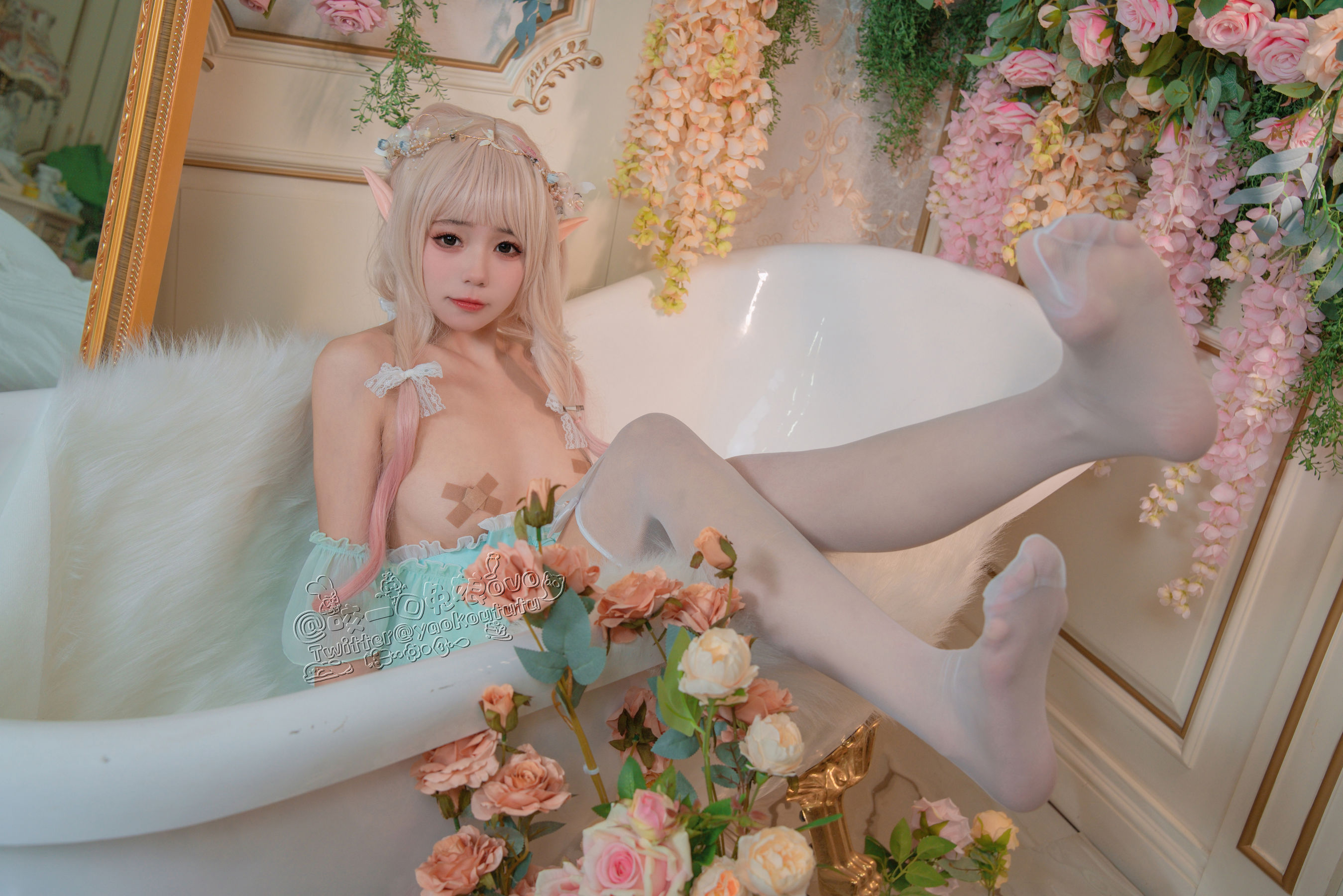 [福利COS] 咬一口兔娘 - 豌豆公主的秘密花房