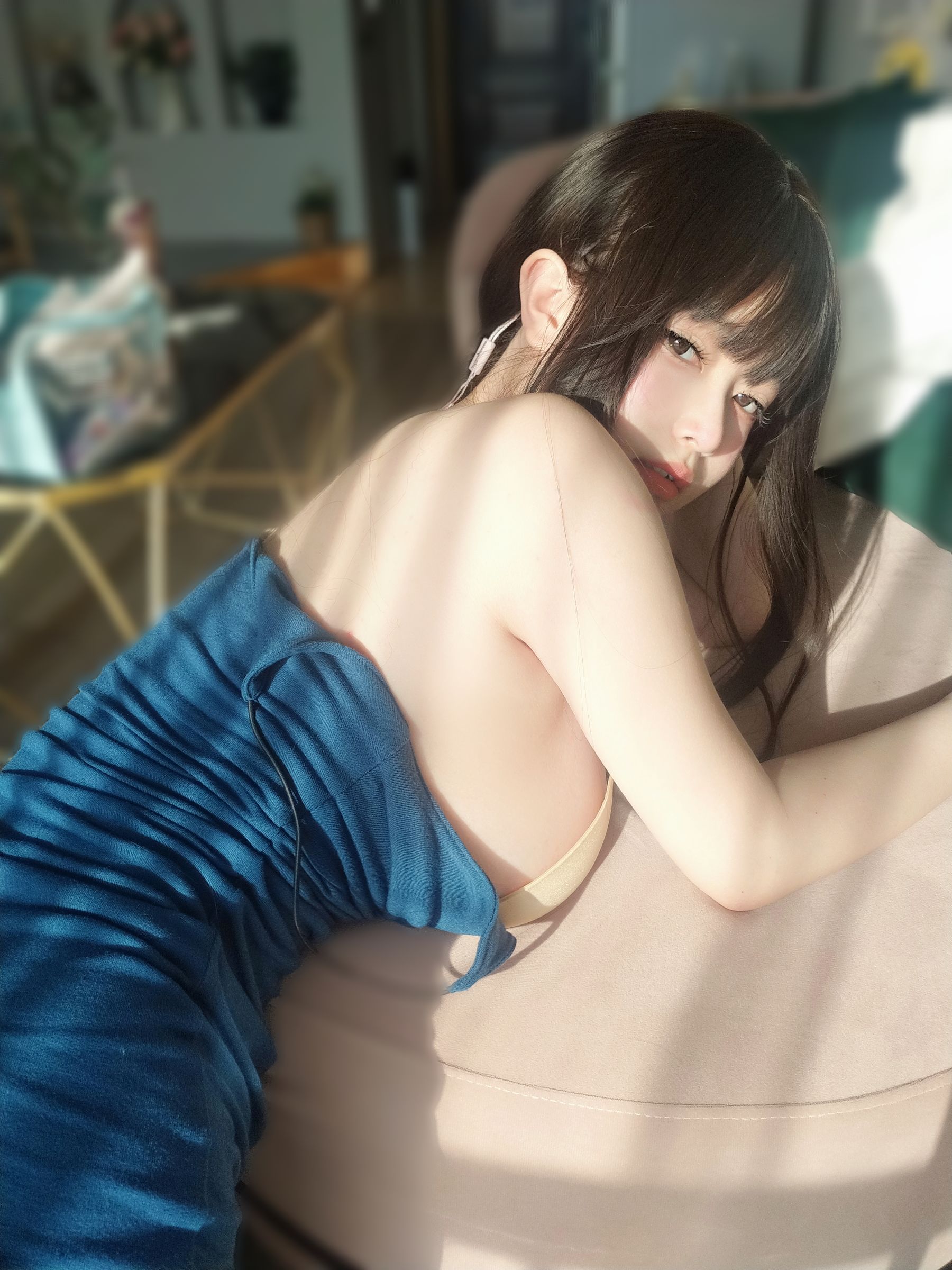 [福利COS] 女主K - 乘凉的姐姐
