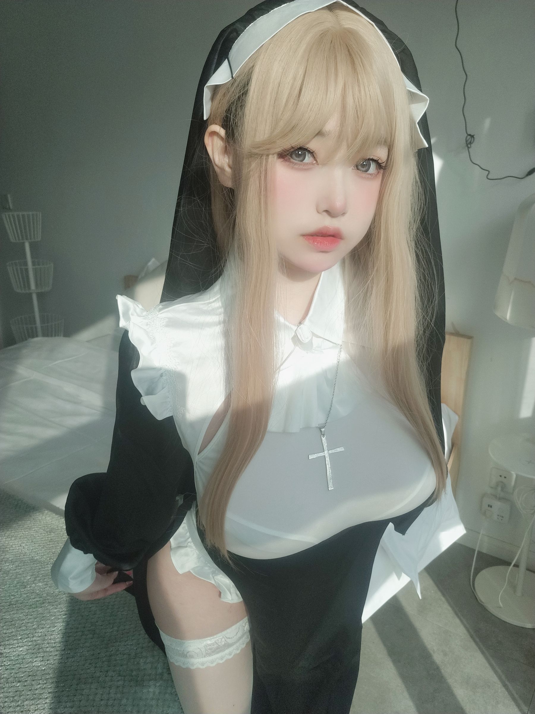 [福利COS] 女主K - 修女