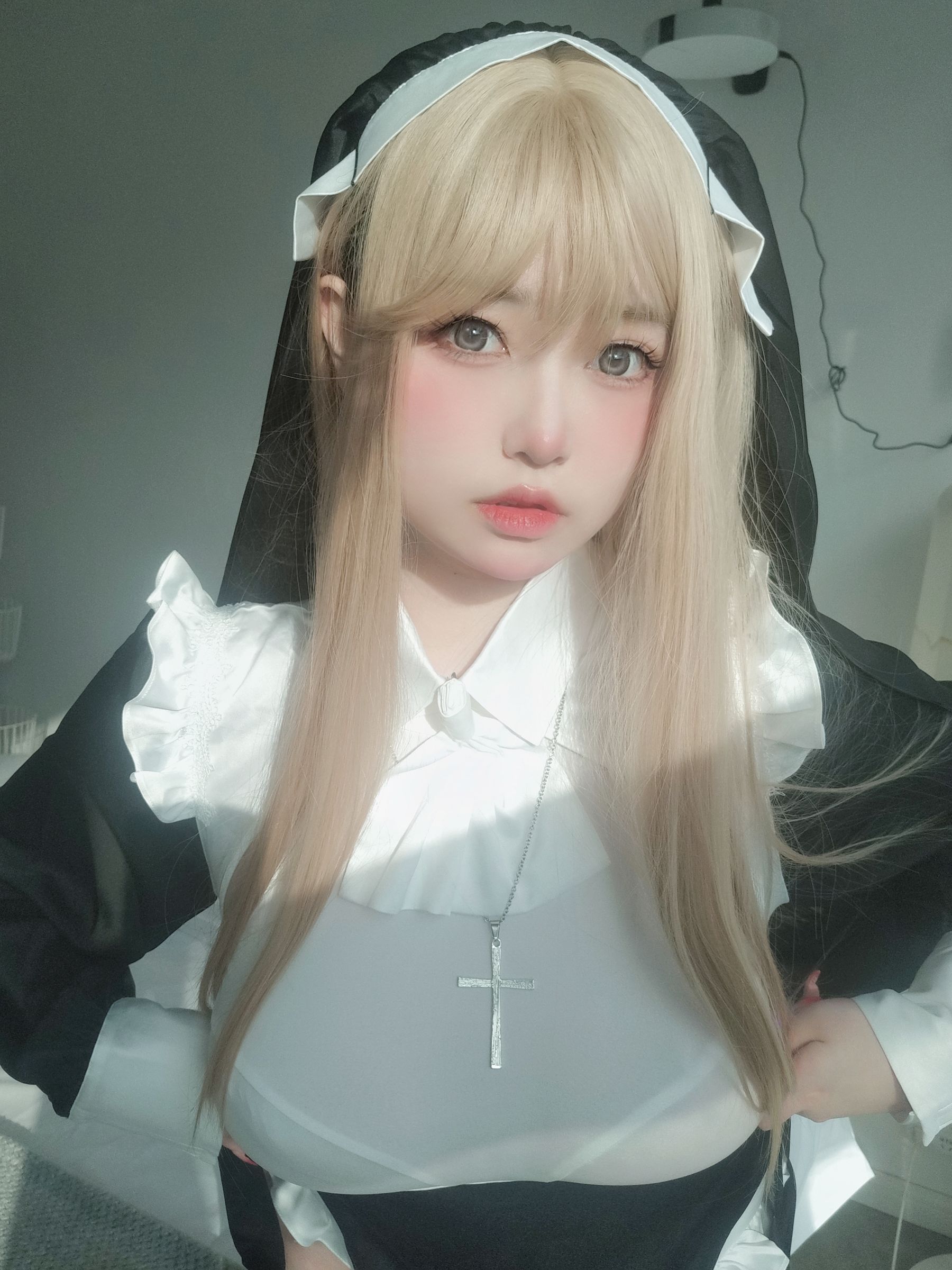 [福利COS] 女主K - 修女