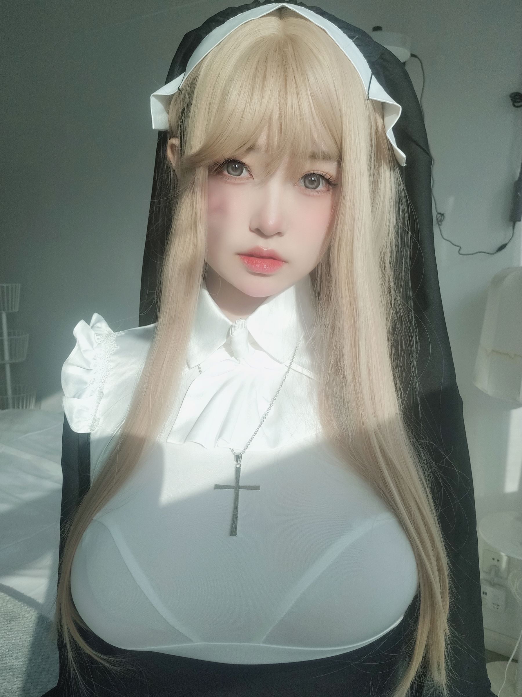 [福利COS] 女主K - 修女