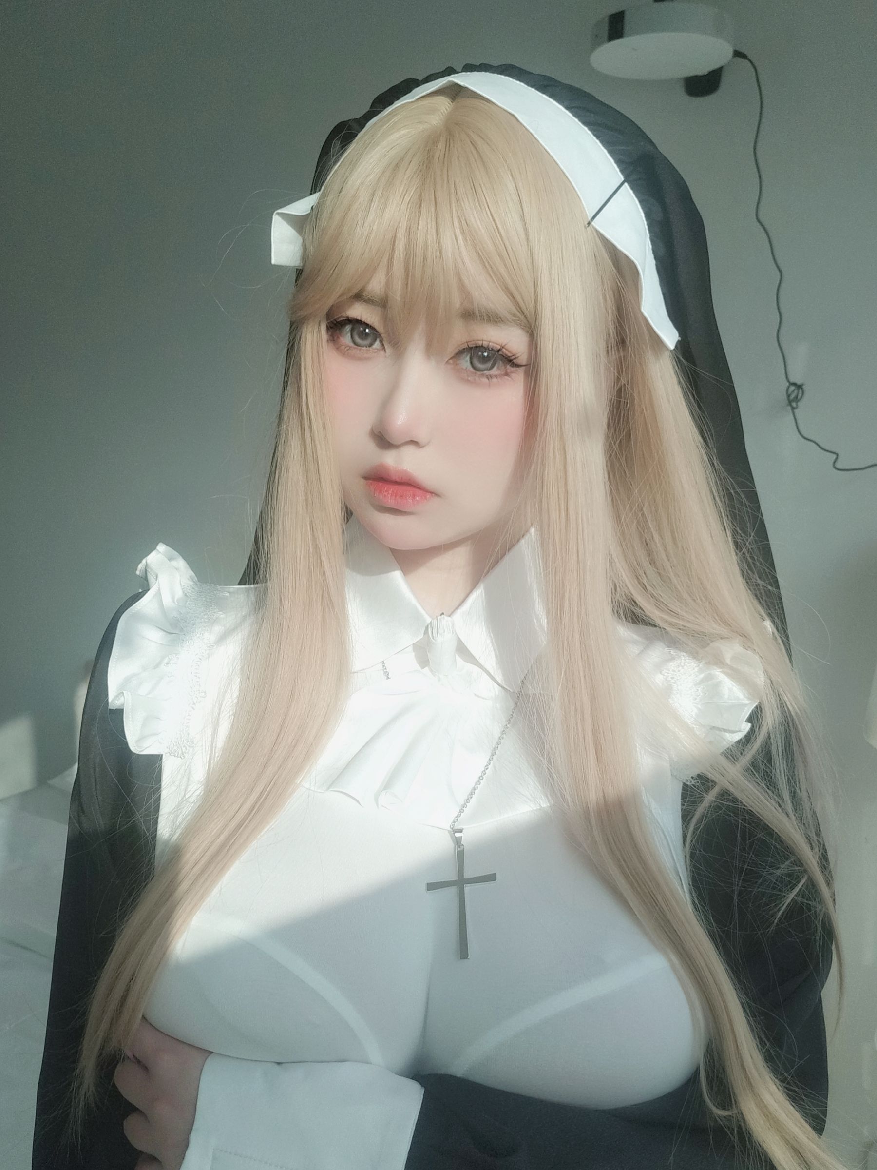 [福利COS] 女主K - 修女