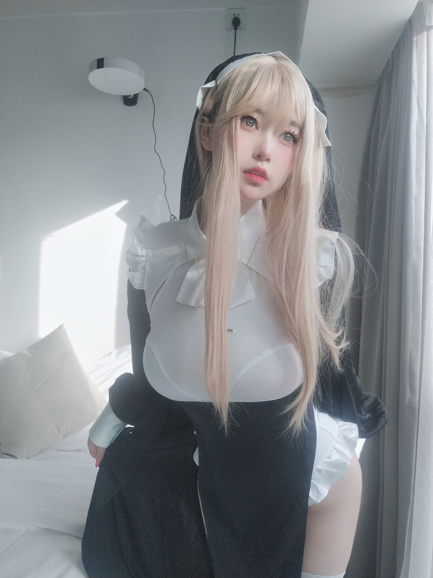 [福利COS] 女主K - 修女