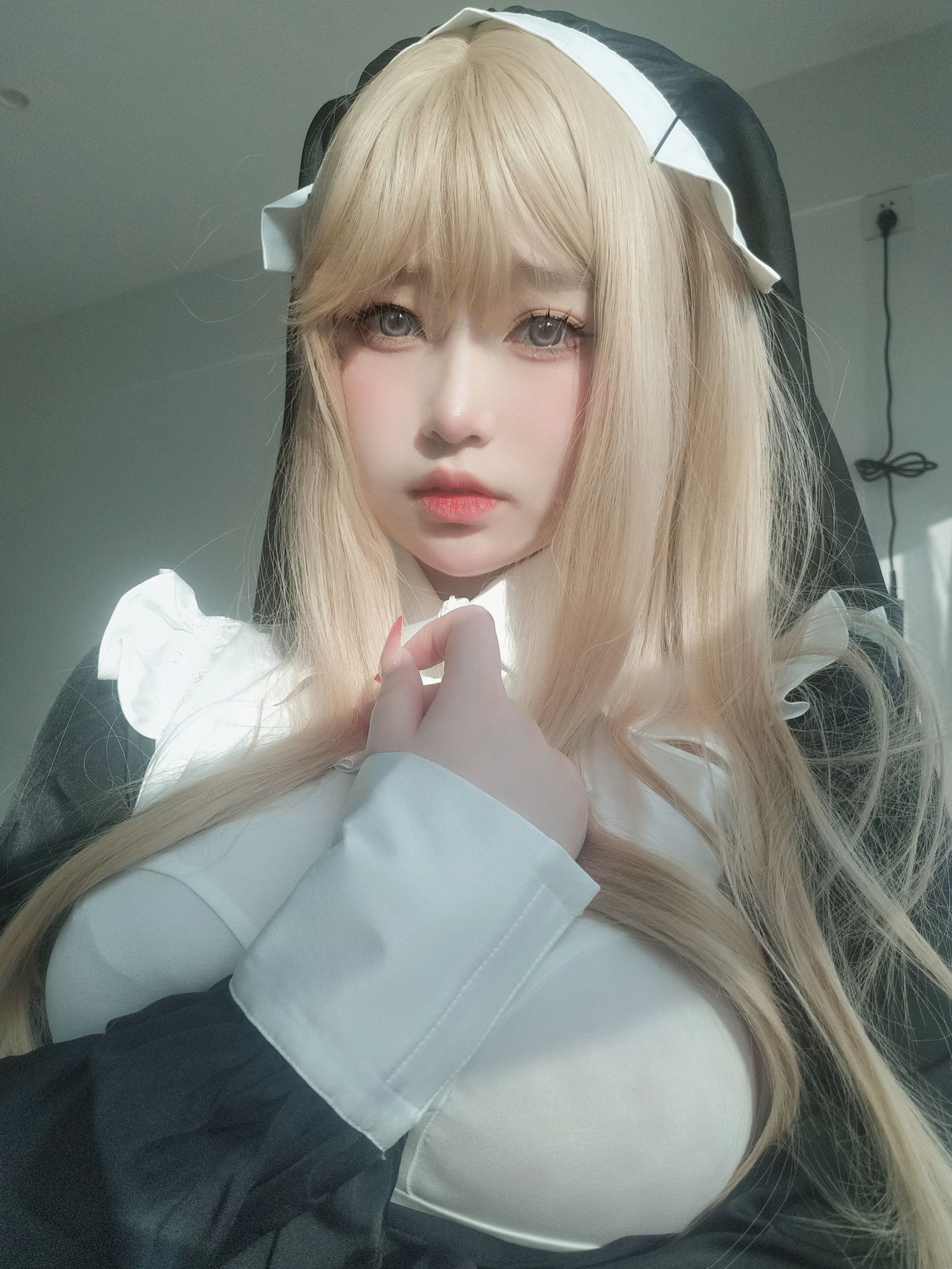 [福利COS] 女主K - 修女