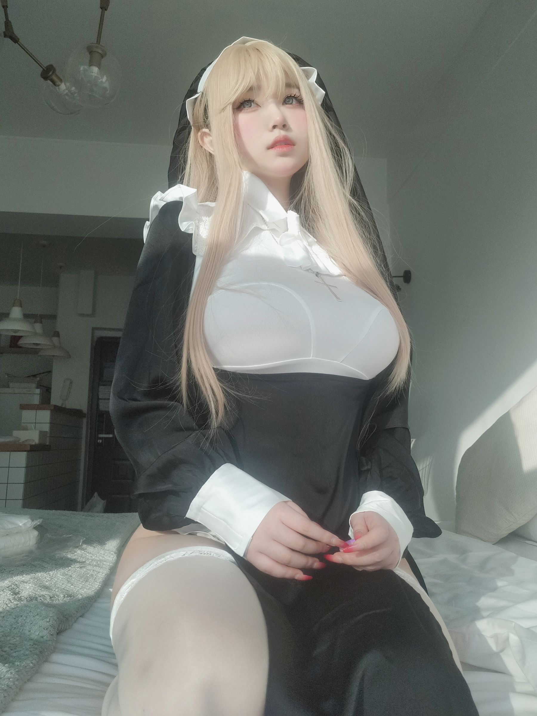 [福利COS] 女主K - 修女