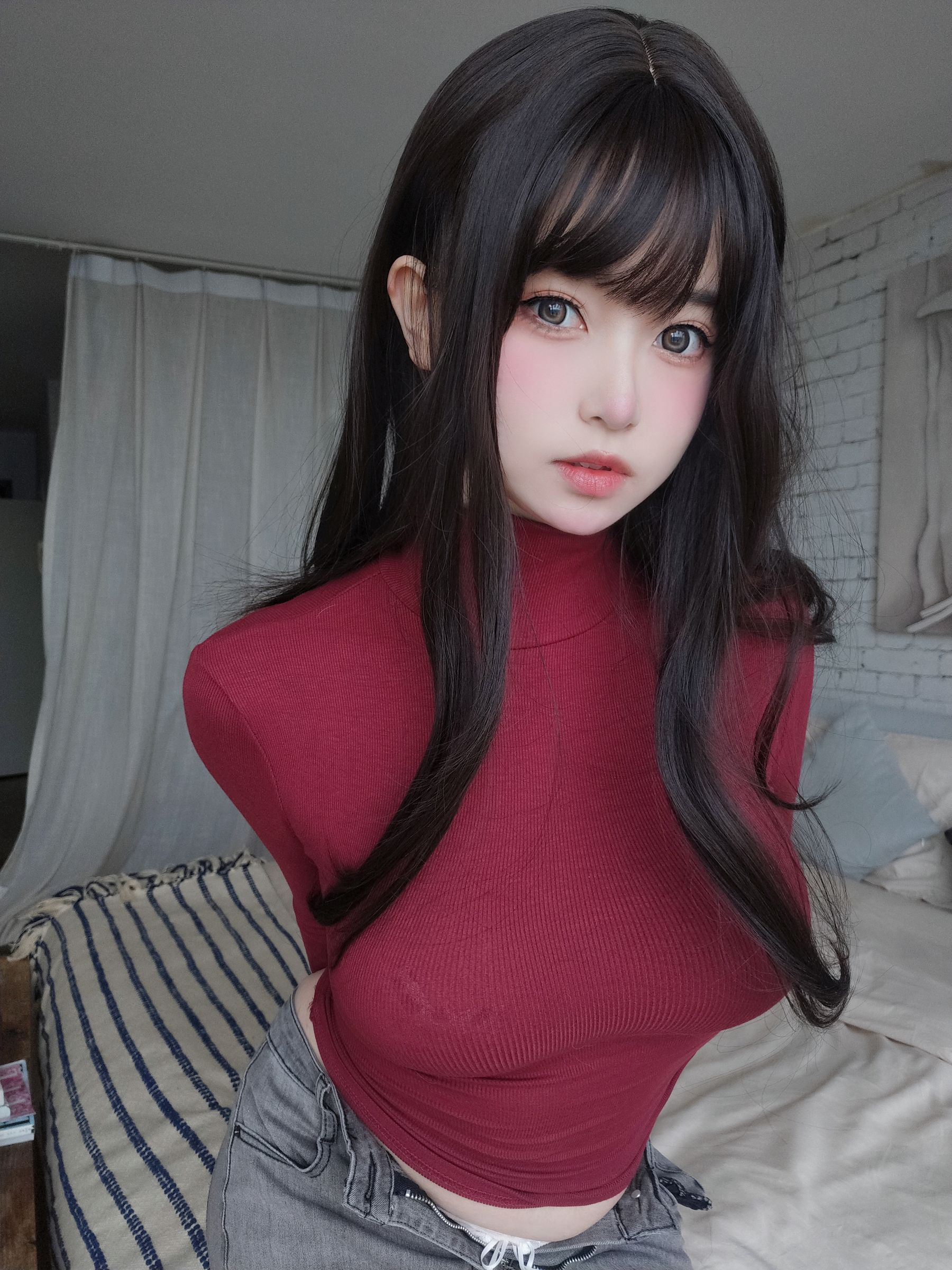 [福利COS] 女主K - 红色毛衣的丰满妹妹