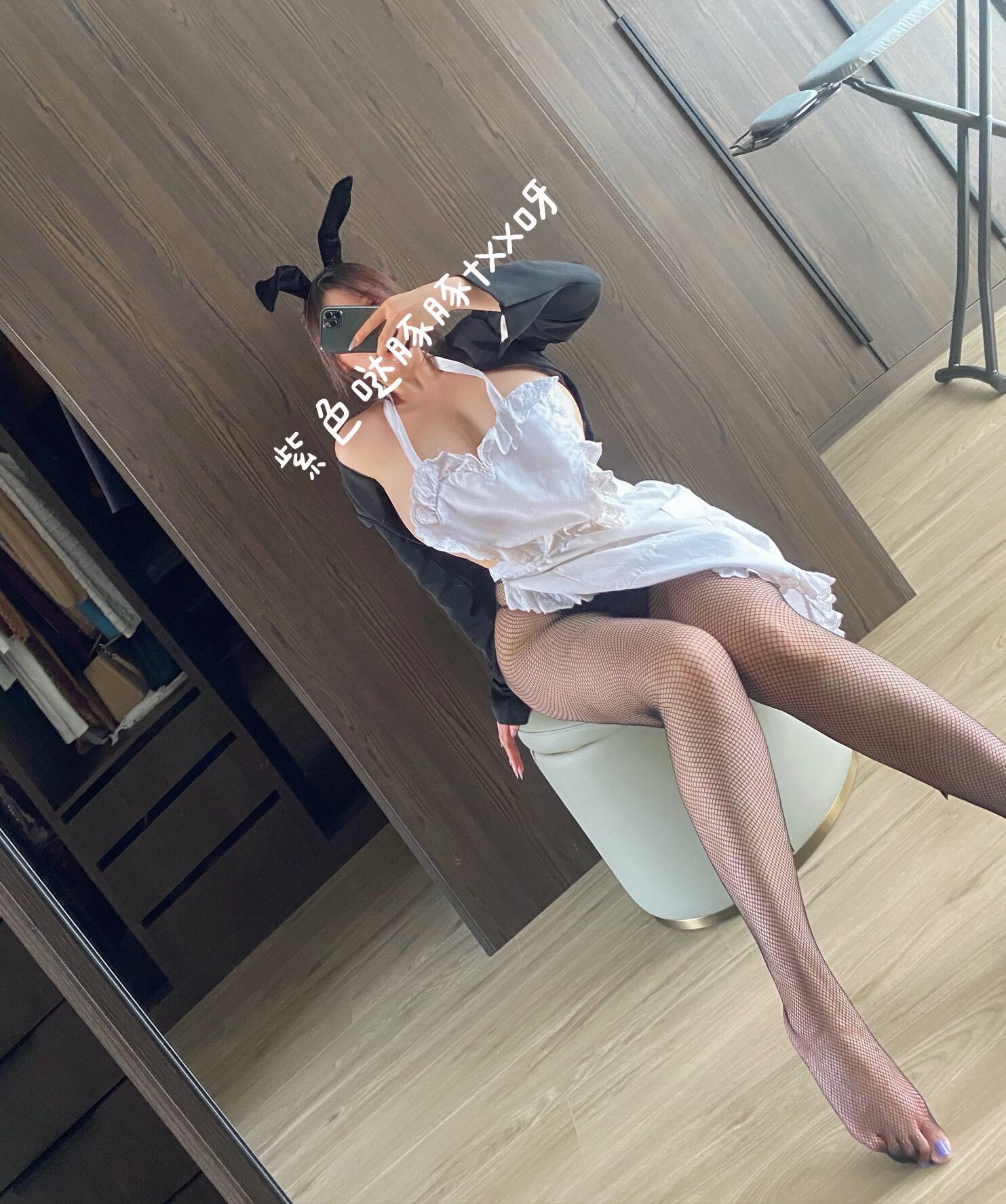 [福利COS] 女主播童小芯 微信朋友圈系列视图合集