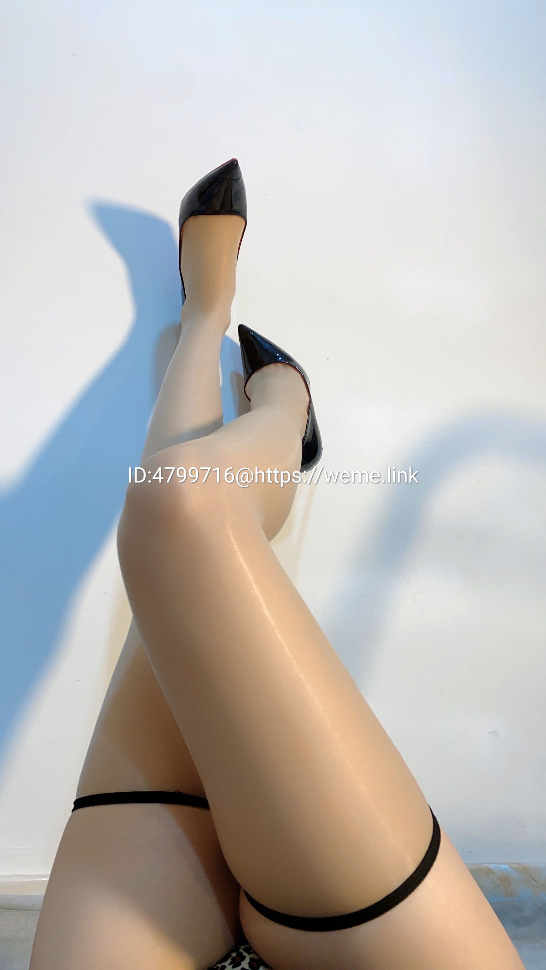 [福利COS] 徐绾绾yyyy微密圈系列视图合集
