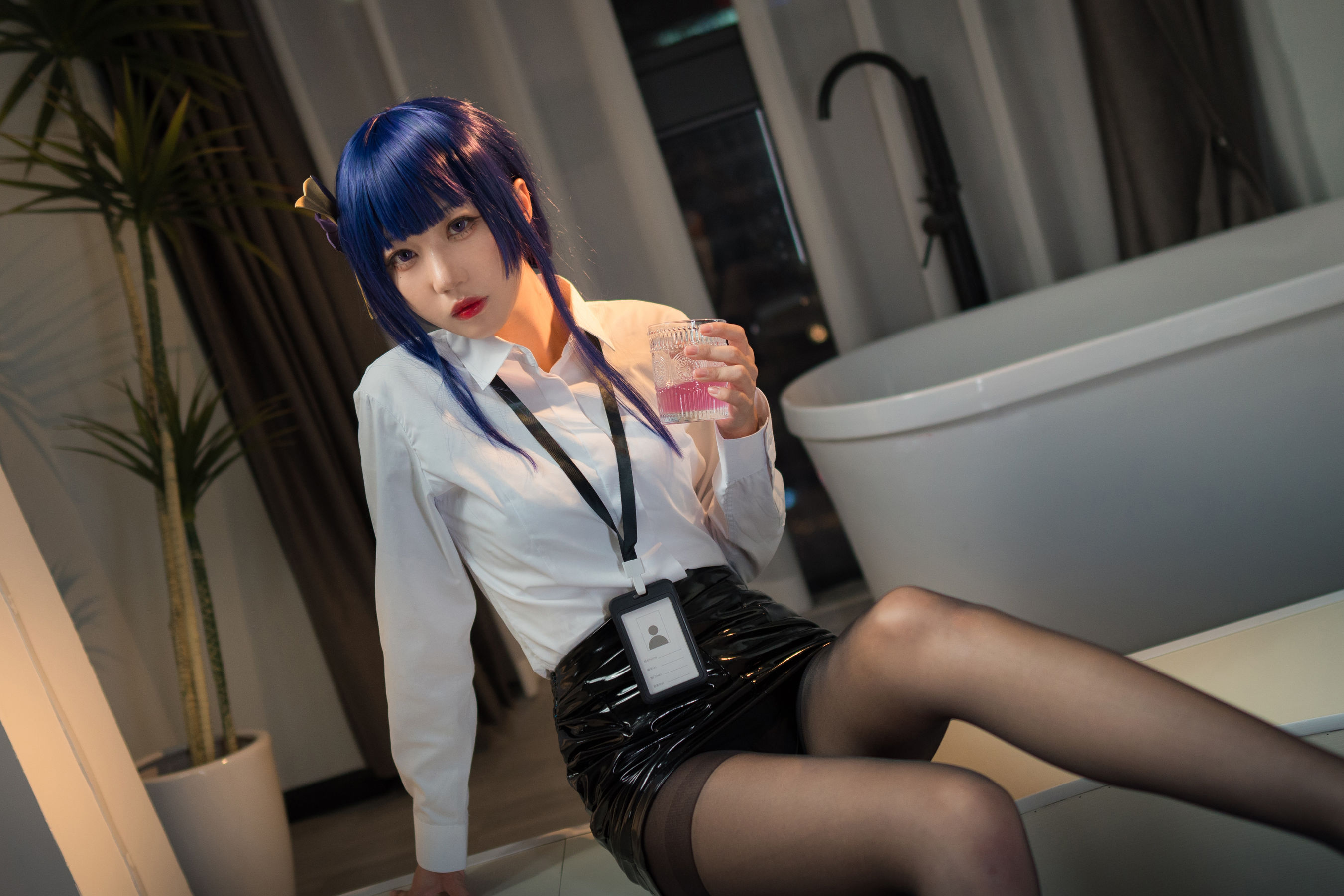 [福利COS] 无影喵喵 - OL雷电将军
