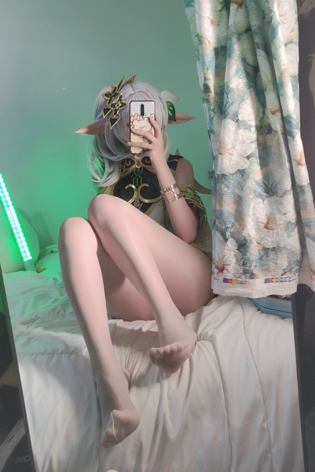 [福利COS] 洛桑w伊梓 - 小草神