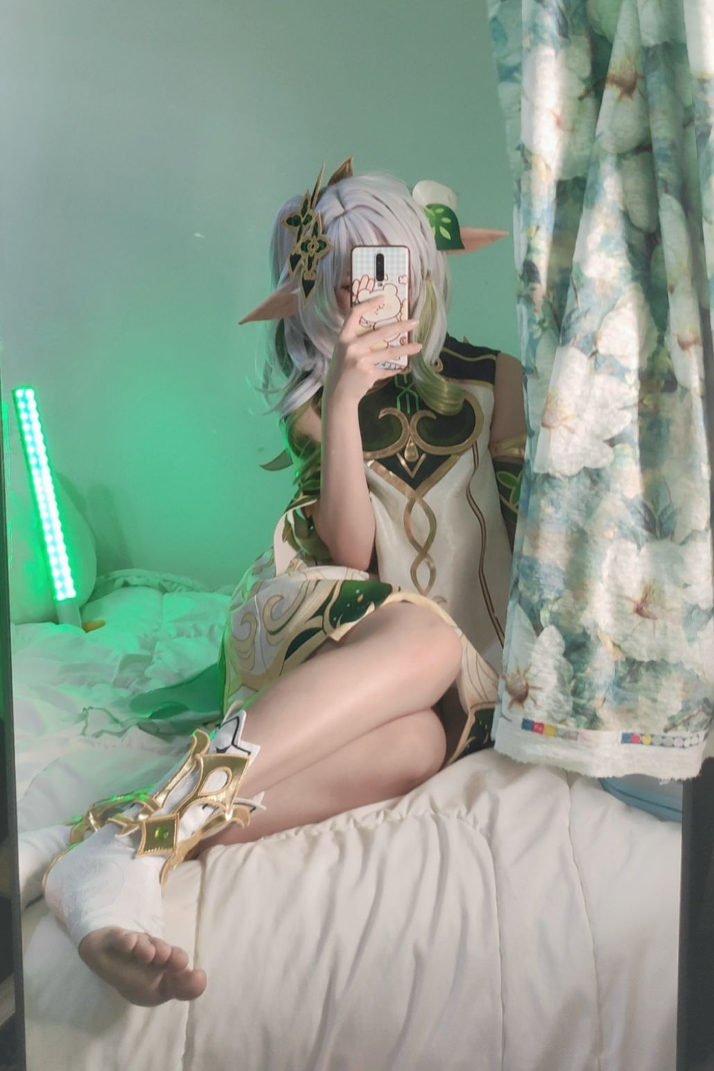 [福利COS] 洛桑w伊梓 - 小草神