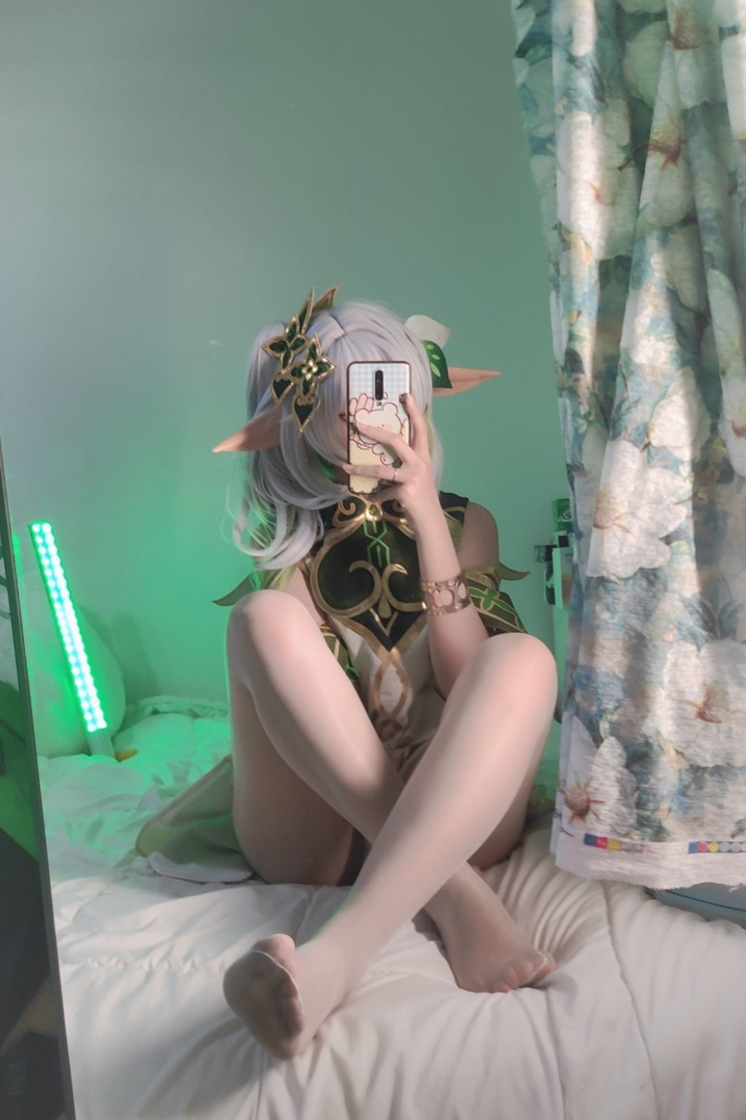 [福利COS] 洛桑w伊梓 - 小草神