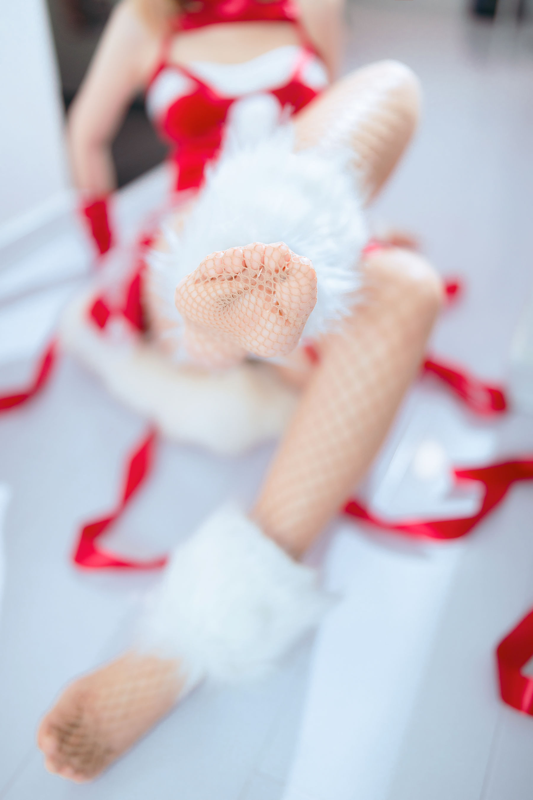 [福利COS] 洛桑w伊梓 - 网袜丝带兔兔