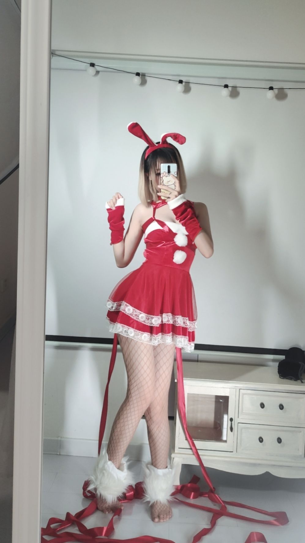 [福利COS] 洛桑w伊梓 - 网袜丝带兔兔