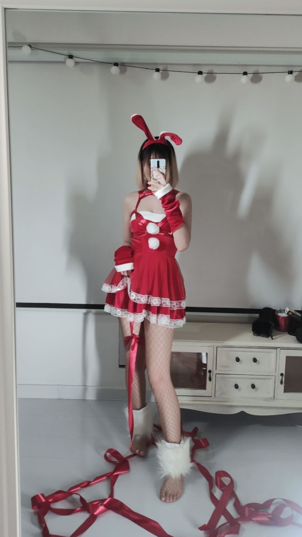 [福利COS] 洛桑w伊梓 - 网袜丝带兔兔