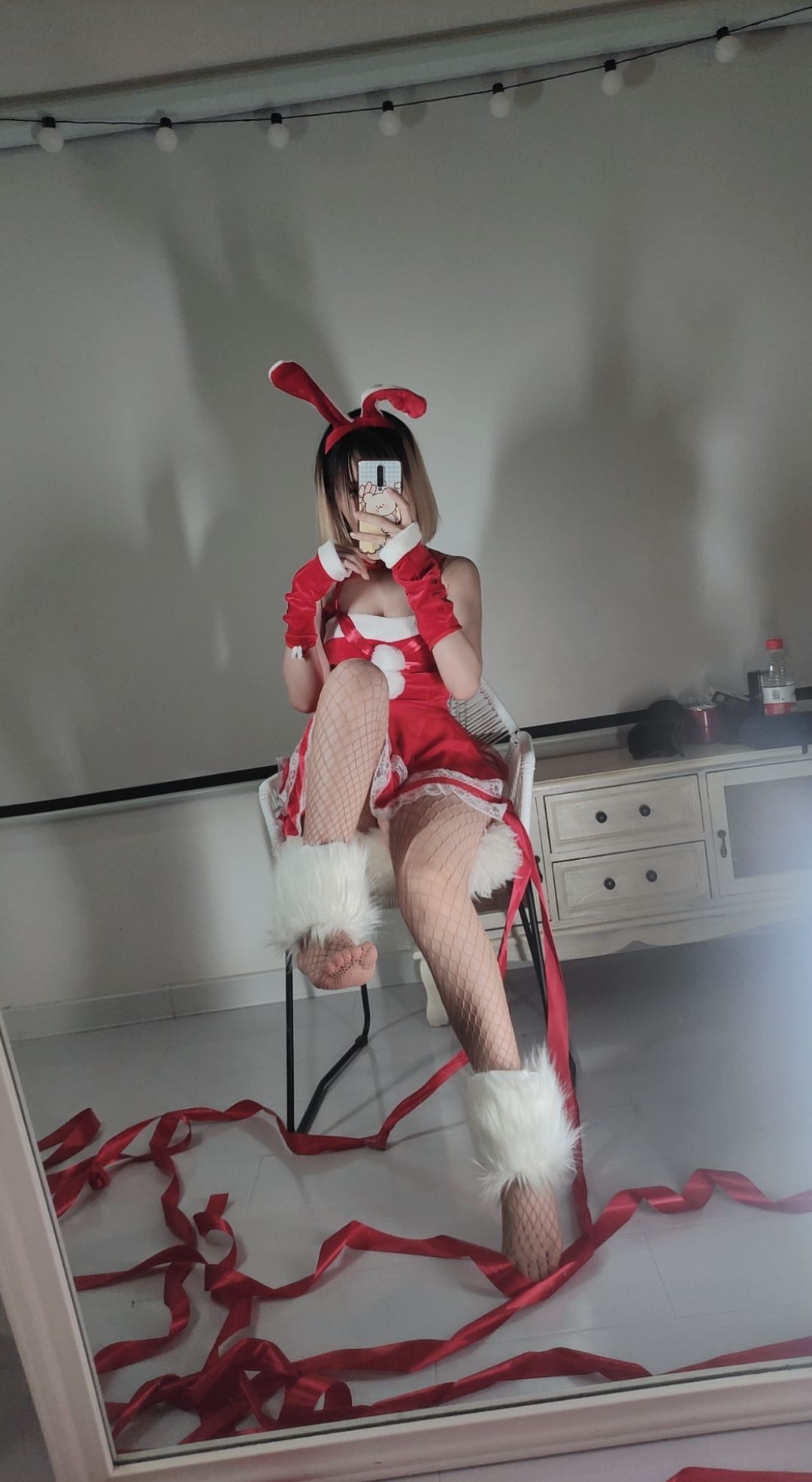 [福利COS] 洛桑w伊梓 - 网袜丝带兔兔