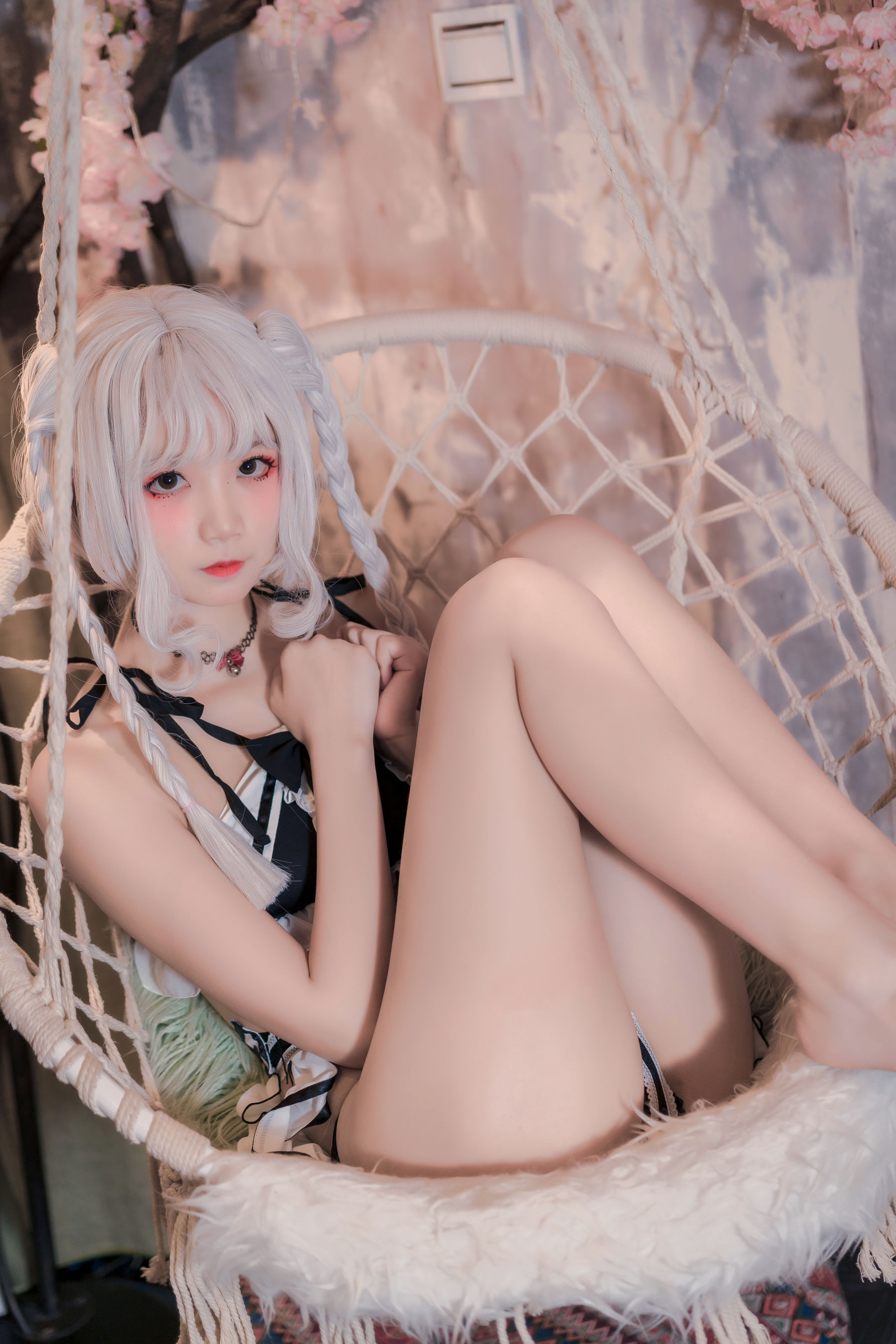 [福利COS] 清纯少女五更百鬼 - 圣女 吊带黑丝