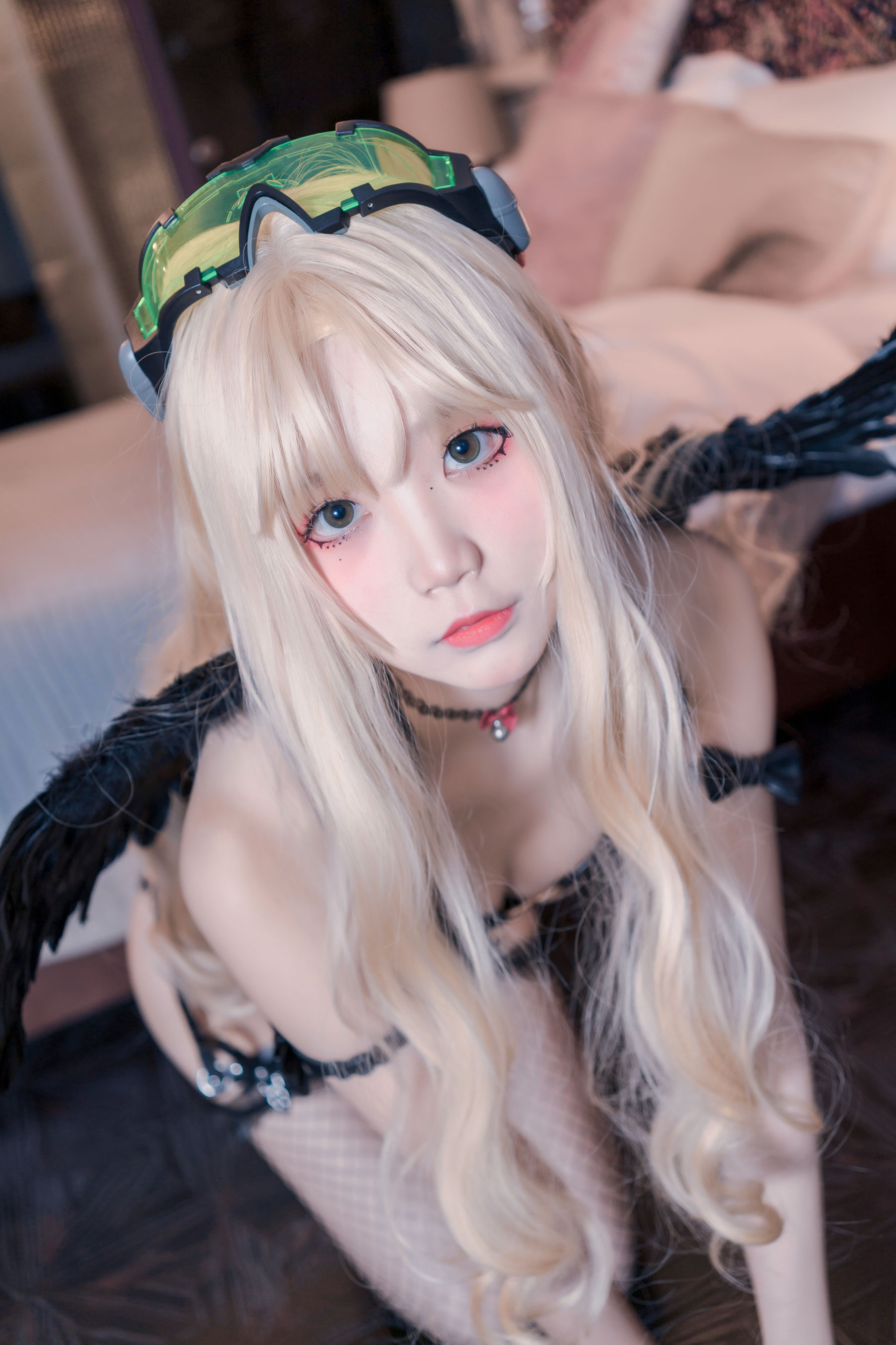 [福利COS] 清纯少女五更百鬼 - 圣女 吊带黑丝