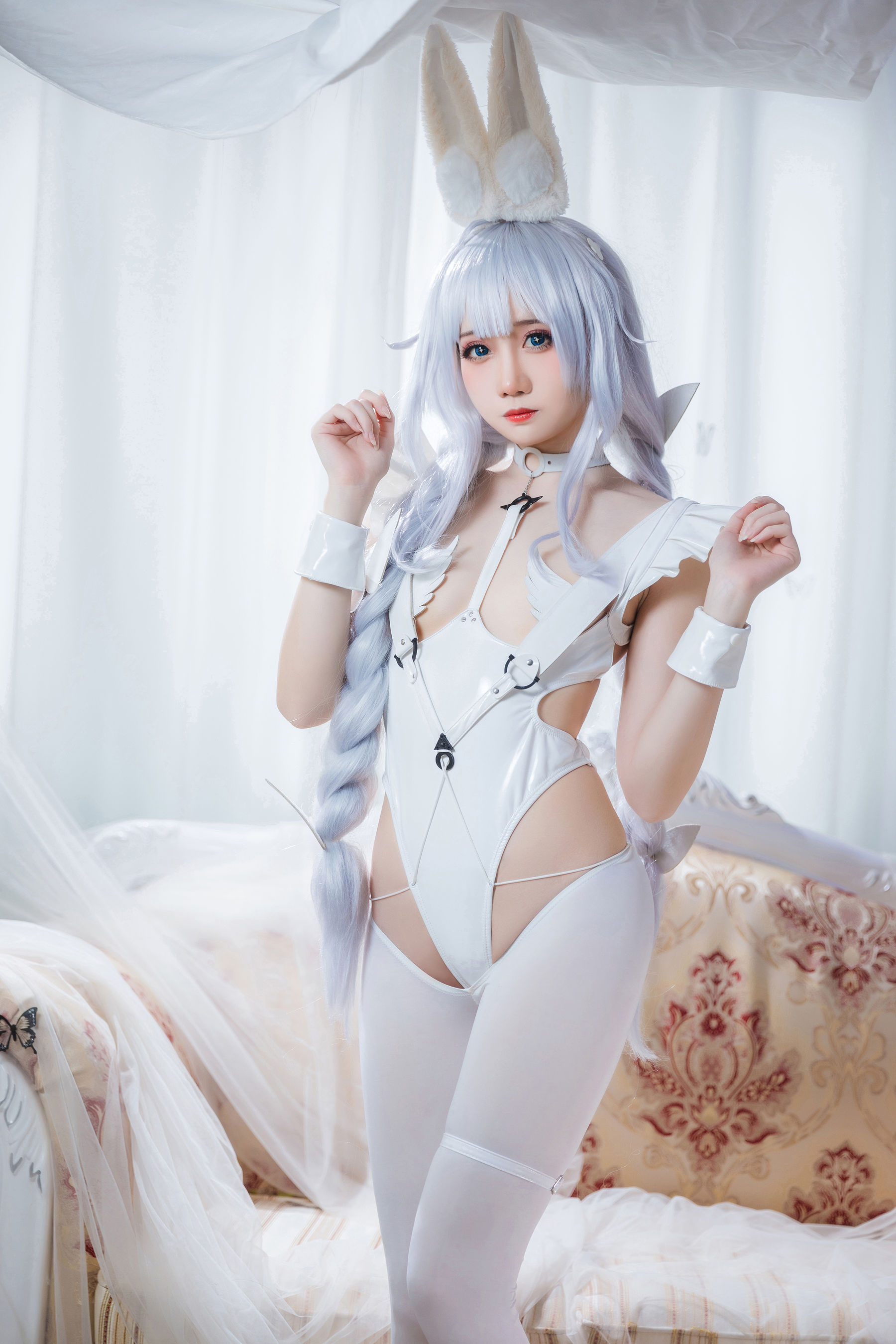 [福利COS] 焖焖碳 - 恶毒兔头