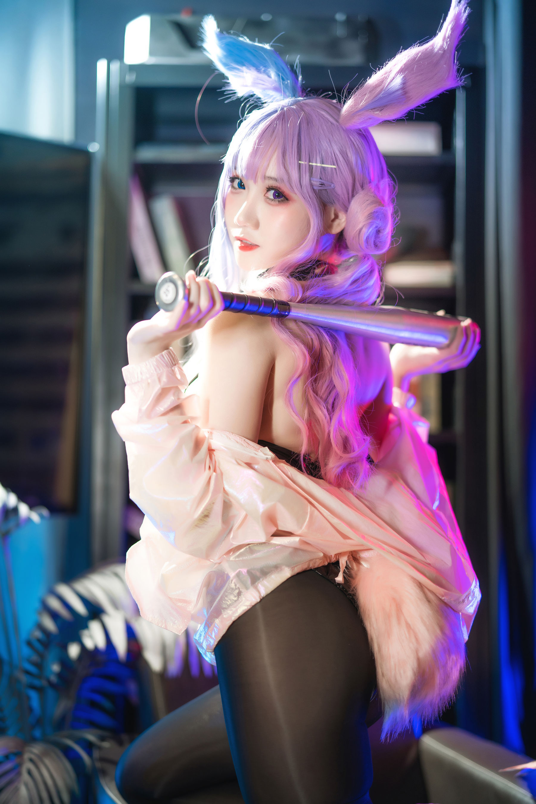 [福利COS] 焖焖碳 - 麻辣兔头X异色兔