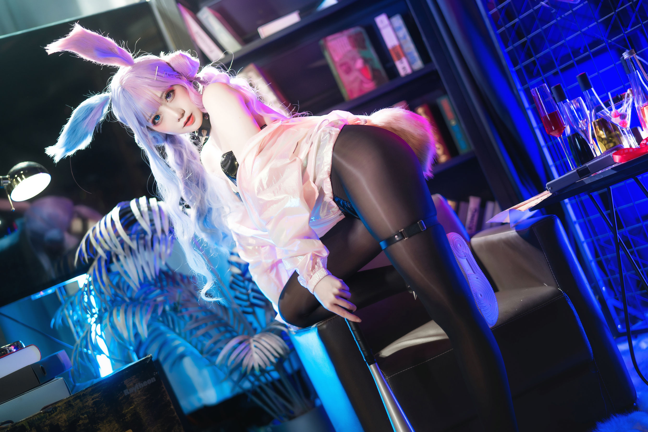 [福利COS] 焖焖碳 - 麻辣兔头X异色兔