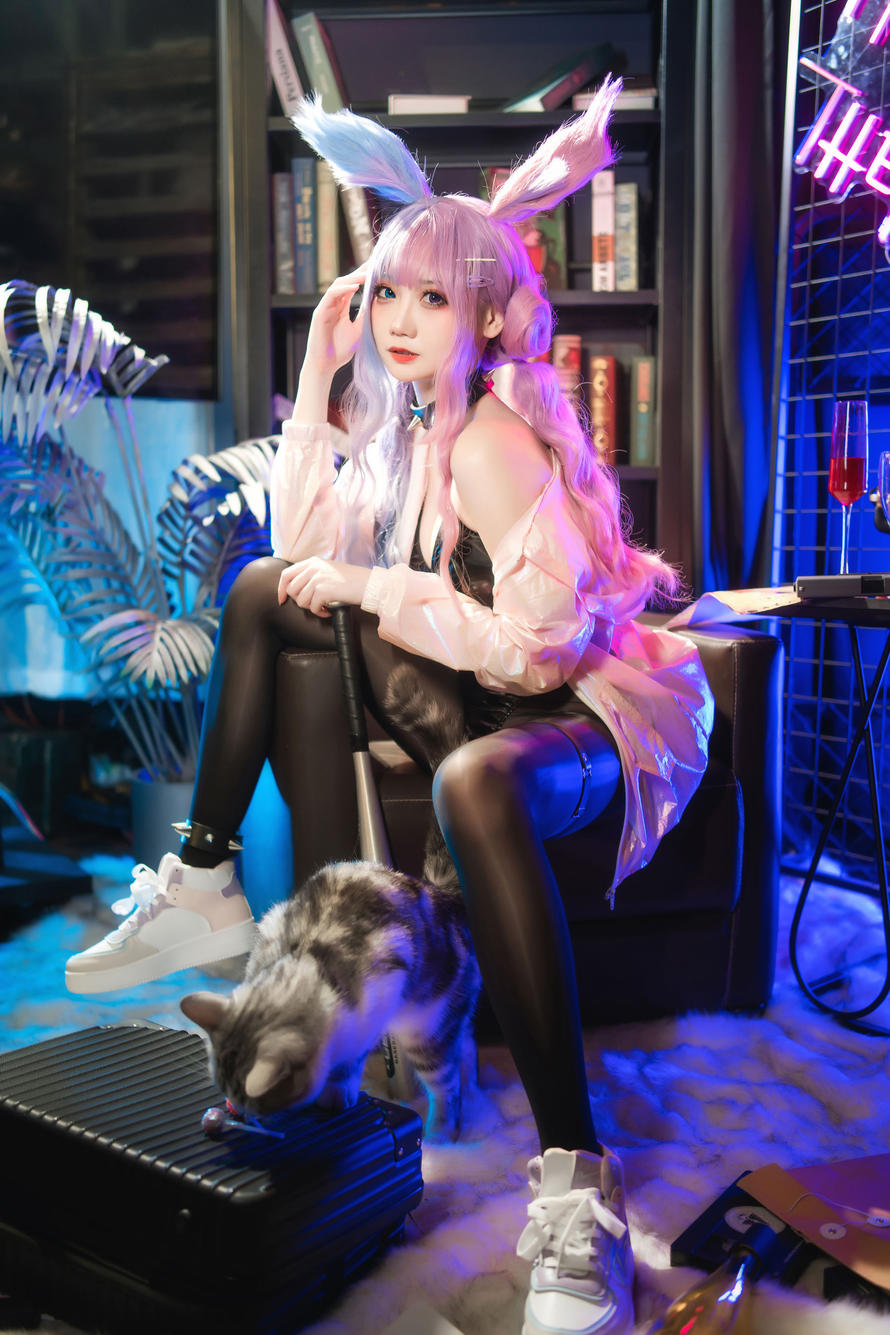 [福利COS] 焖焖碳 - 麻辣兔头X异色兔