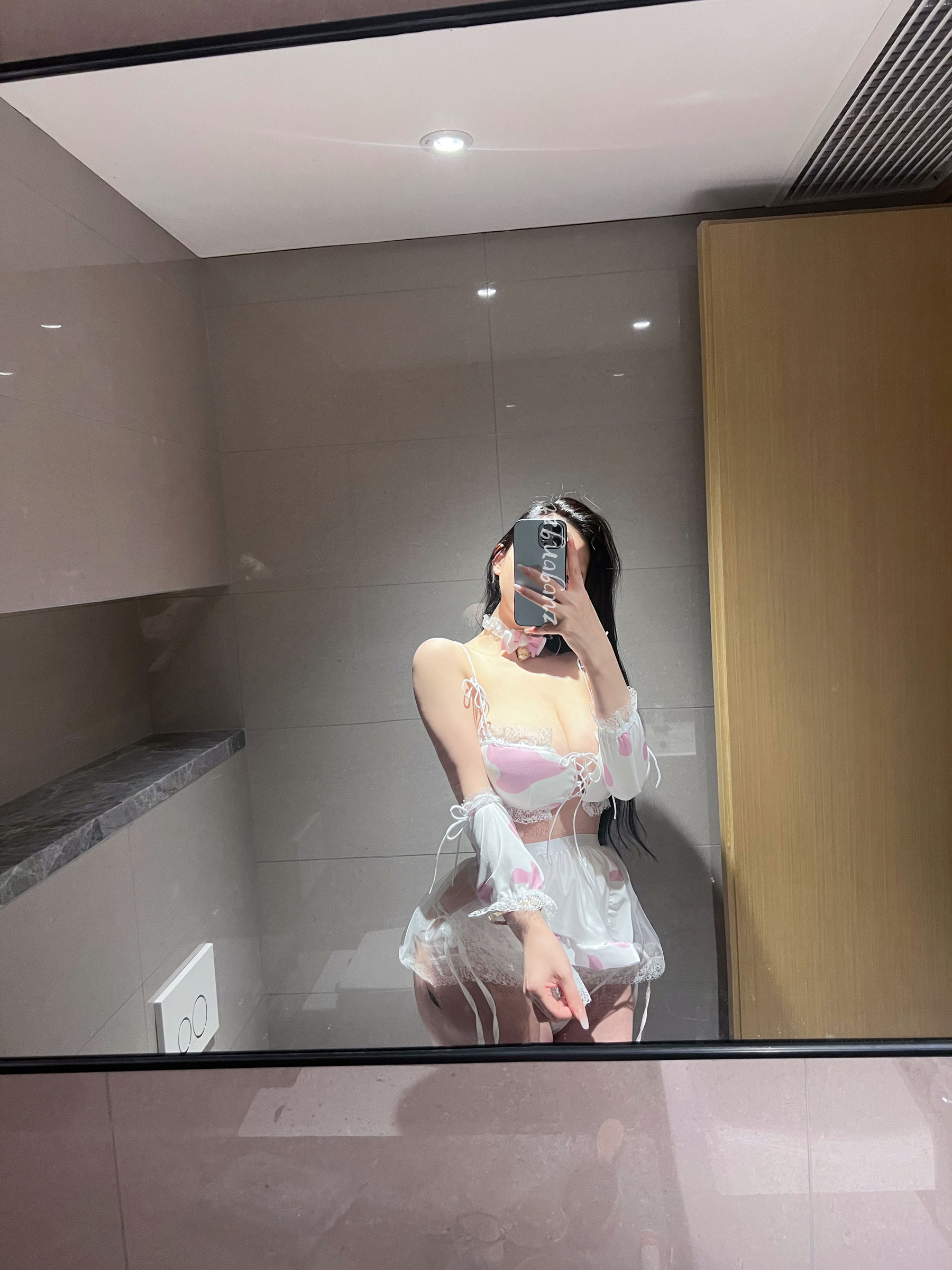 [福利COS] 美臀女神左公子666 - 情趣连体