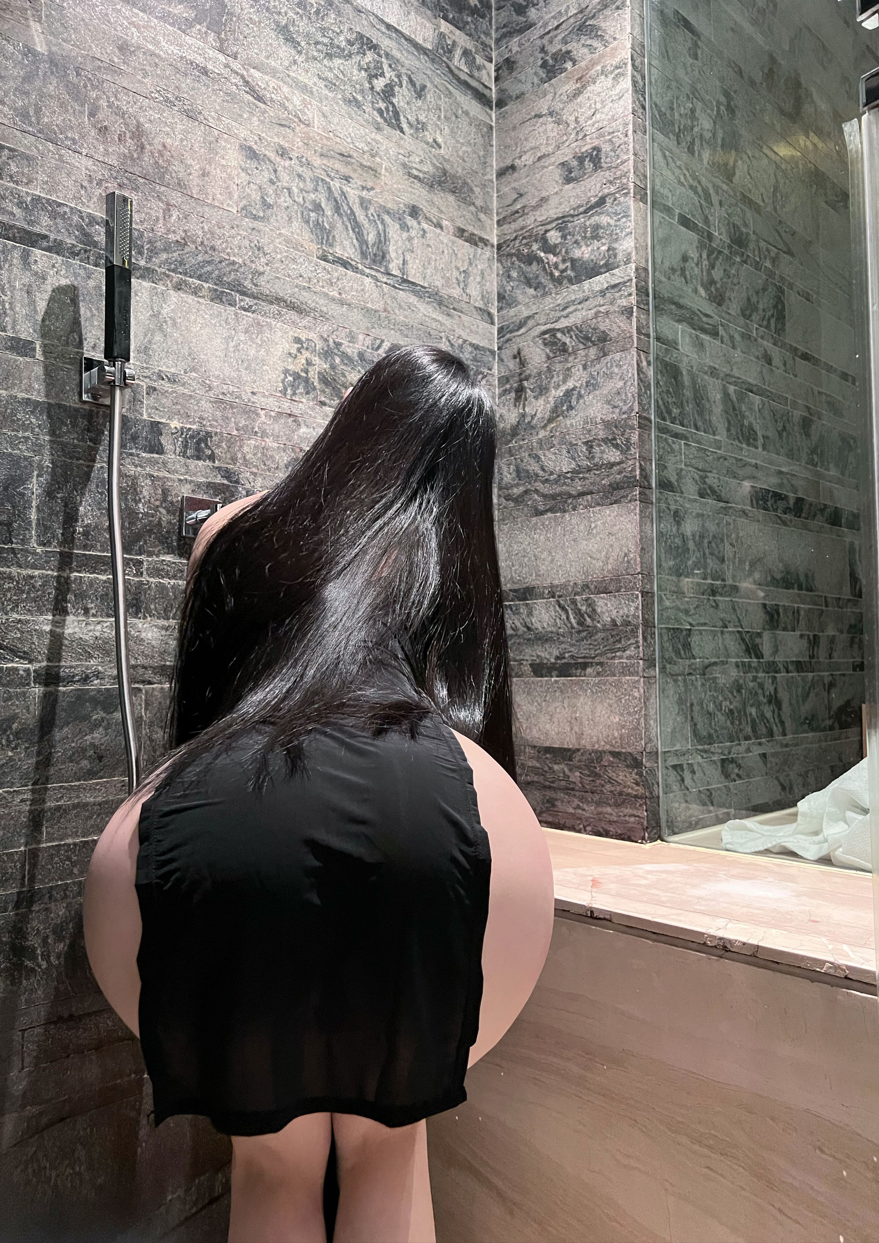 [福利COS] 美臀女神左公子666 - 遮不住的美臀