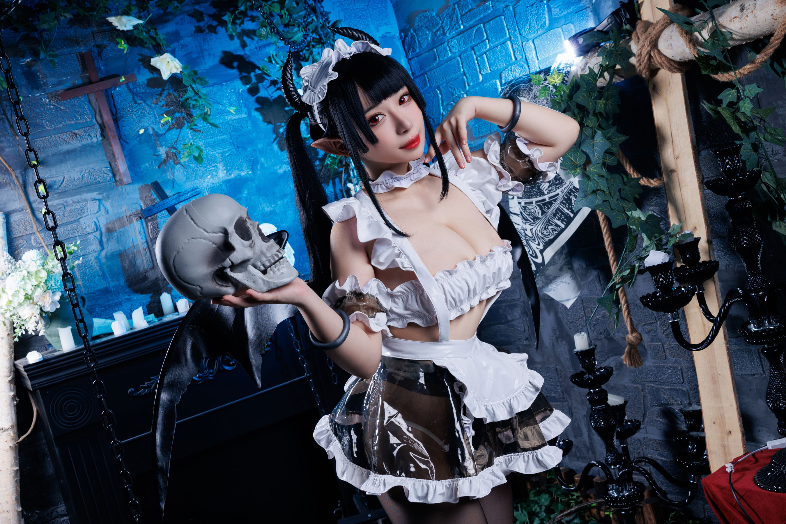 [福利COS] 胡桃猫Kurumineko - 女仆吸血姬