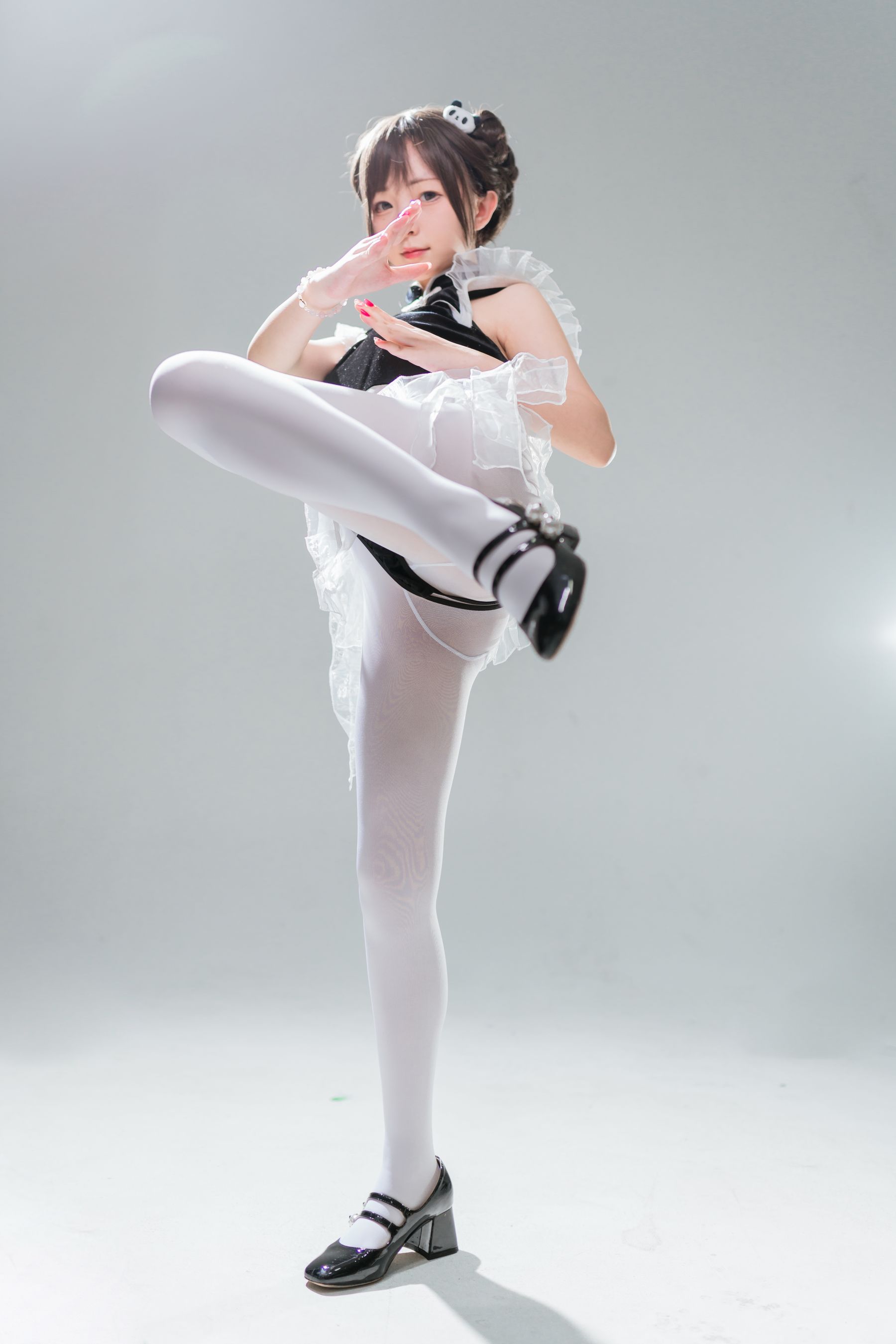 [福利COS] 花铃 - 小熊猫女仆